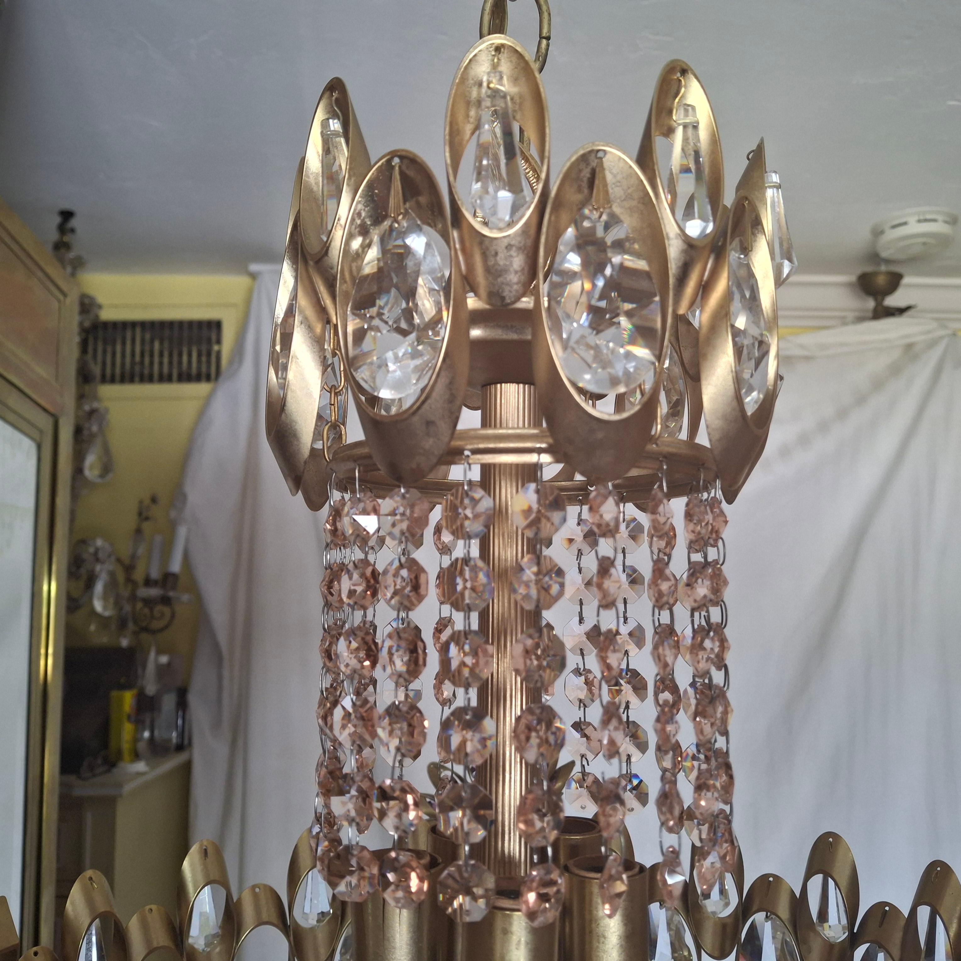 Lampadario a 15 luci Hollywood Regency del 1960 in cristallo rosa e ametista di Palwa in vendita 10