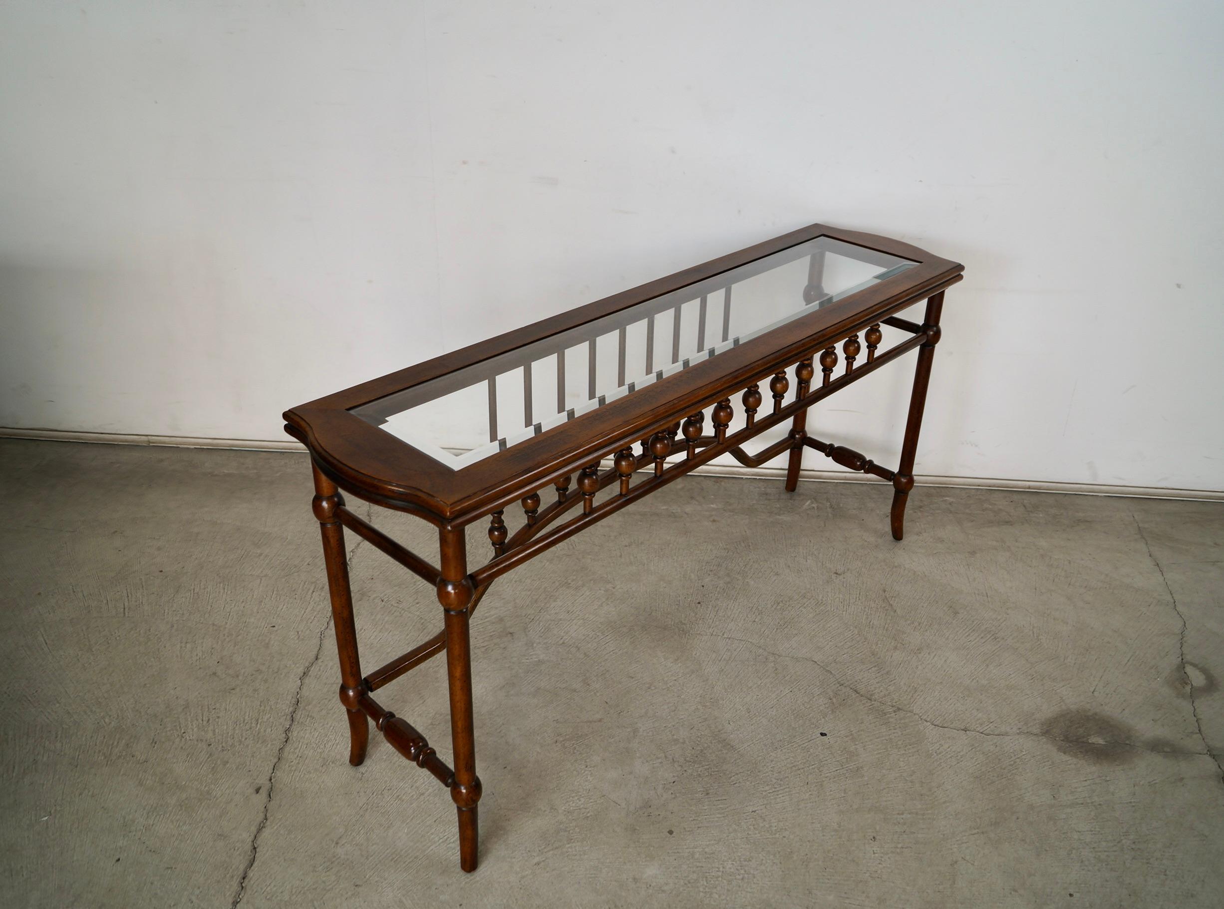1960's Hollywood Regency Spanish Entrance Table / Console Table en vente 3