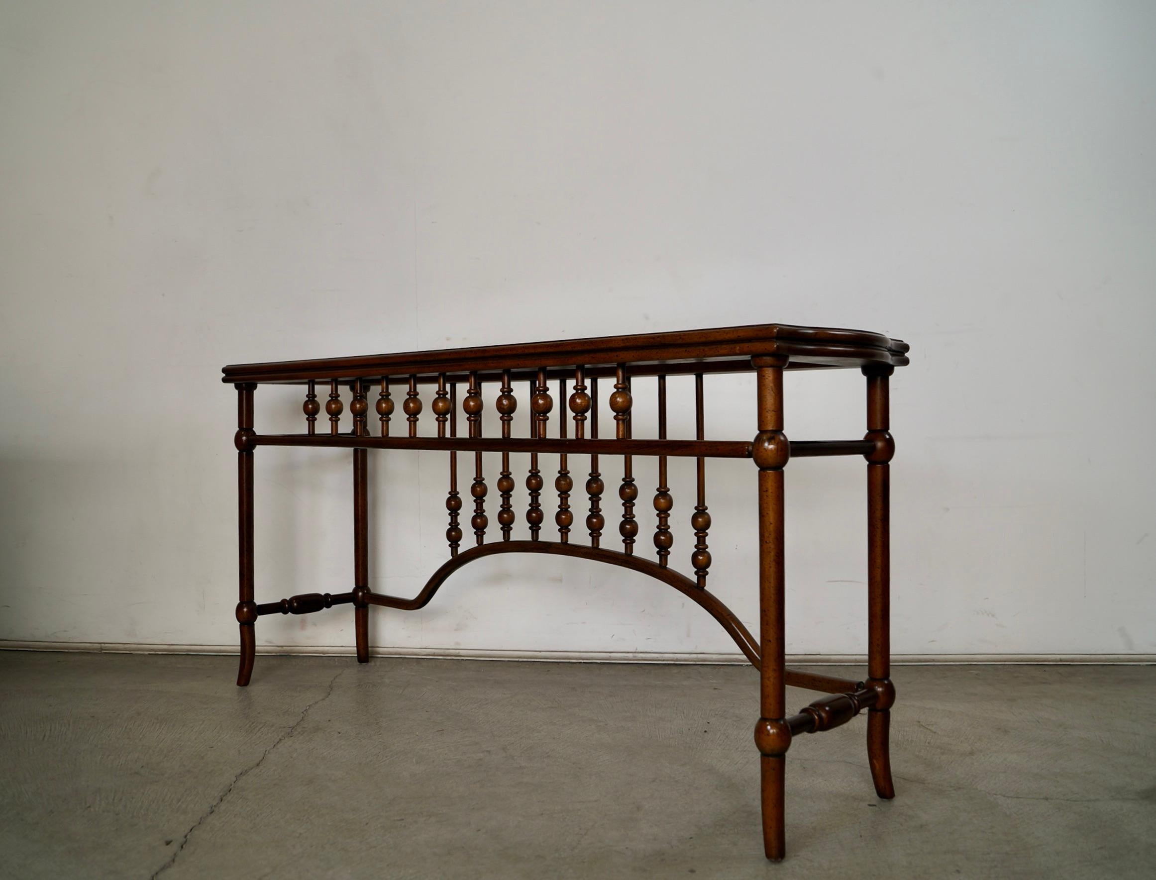 1960's Hollywood Regency Spanish Entrance Table / Console Table en vente 7