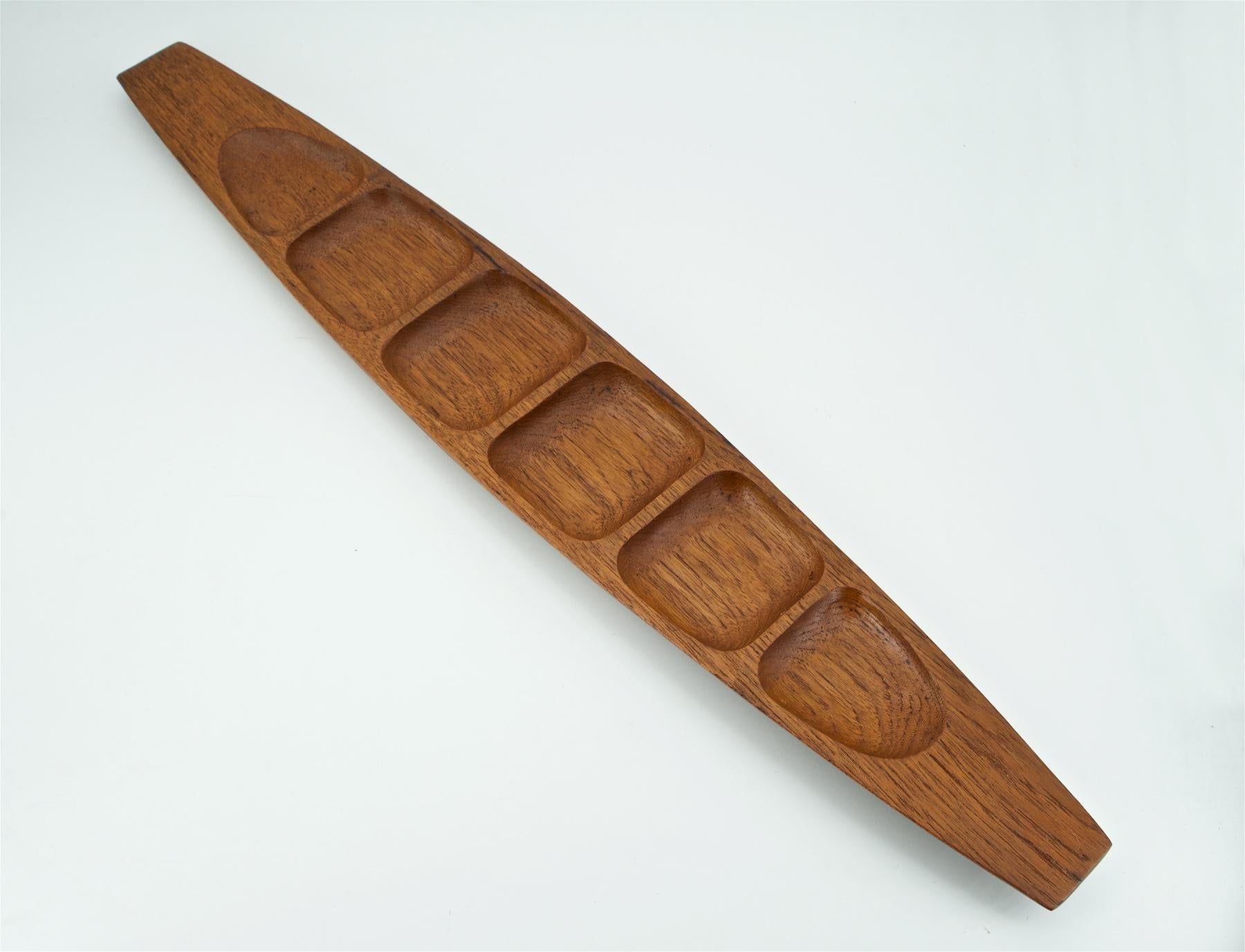 Scandinavian Modern 1960s Aegte Gondola Hors d'oeuvre Teak Dish Platter Centerpiece Tray Mid-Century