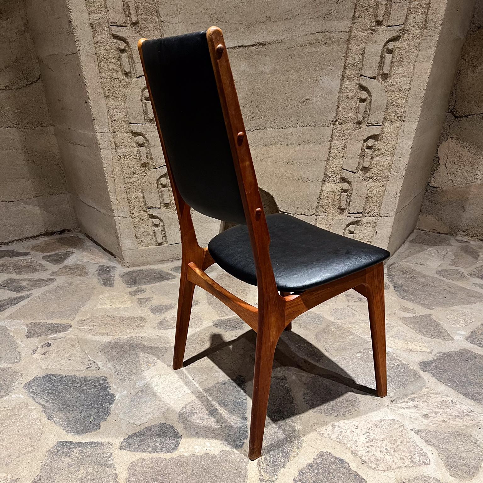 1960 Ib Kofod-Larsen Scandinavo Sei sedie da pranzo in teak in vendita 4