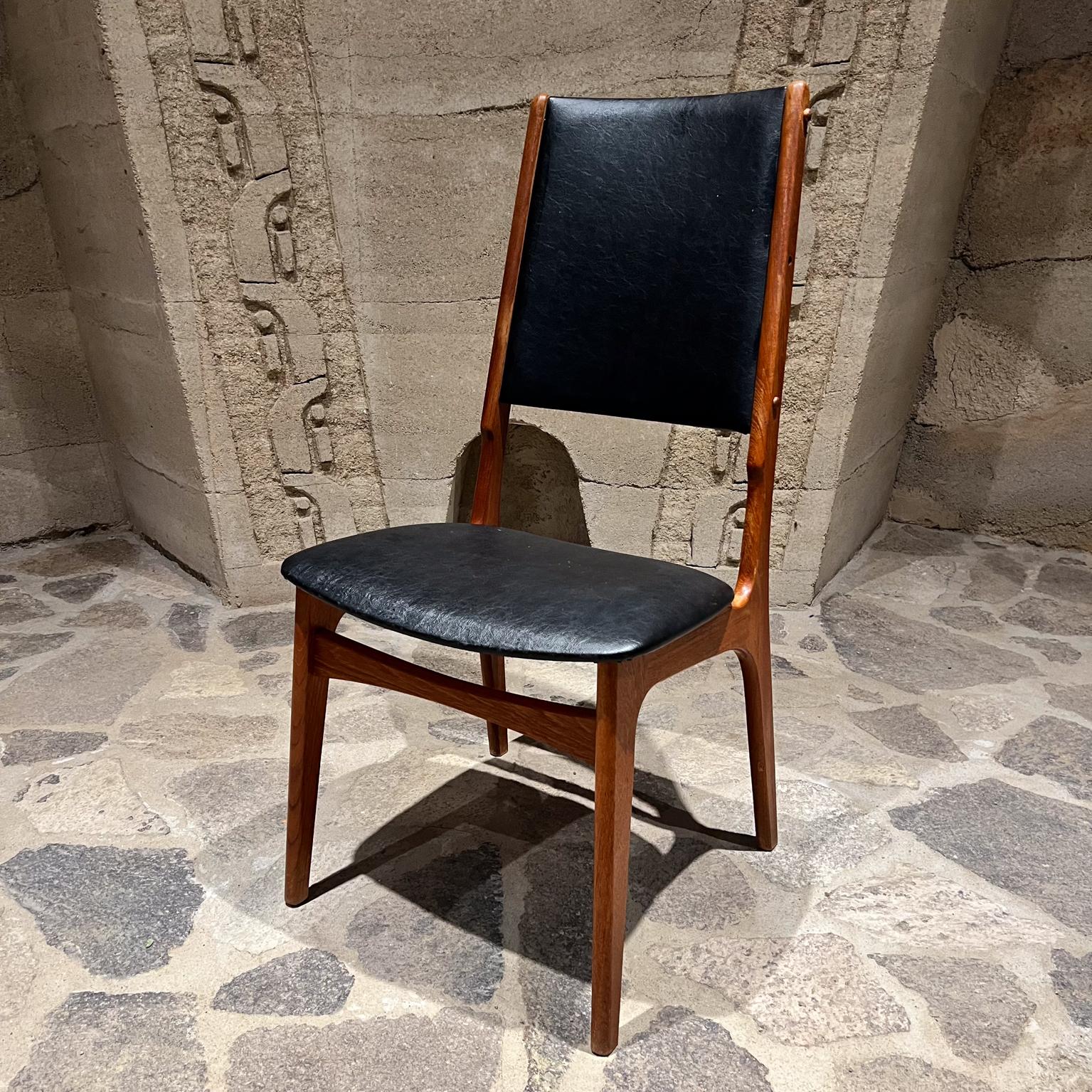 1960 Ib Kofod-Larsen Scandinavo Sei sedie da pranzo in teak in vendita 8