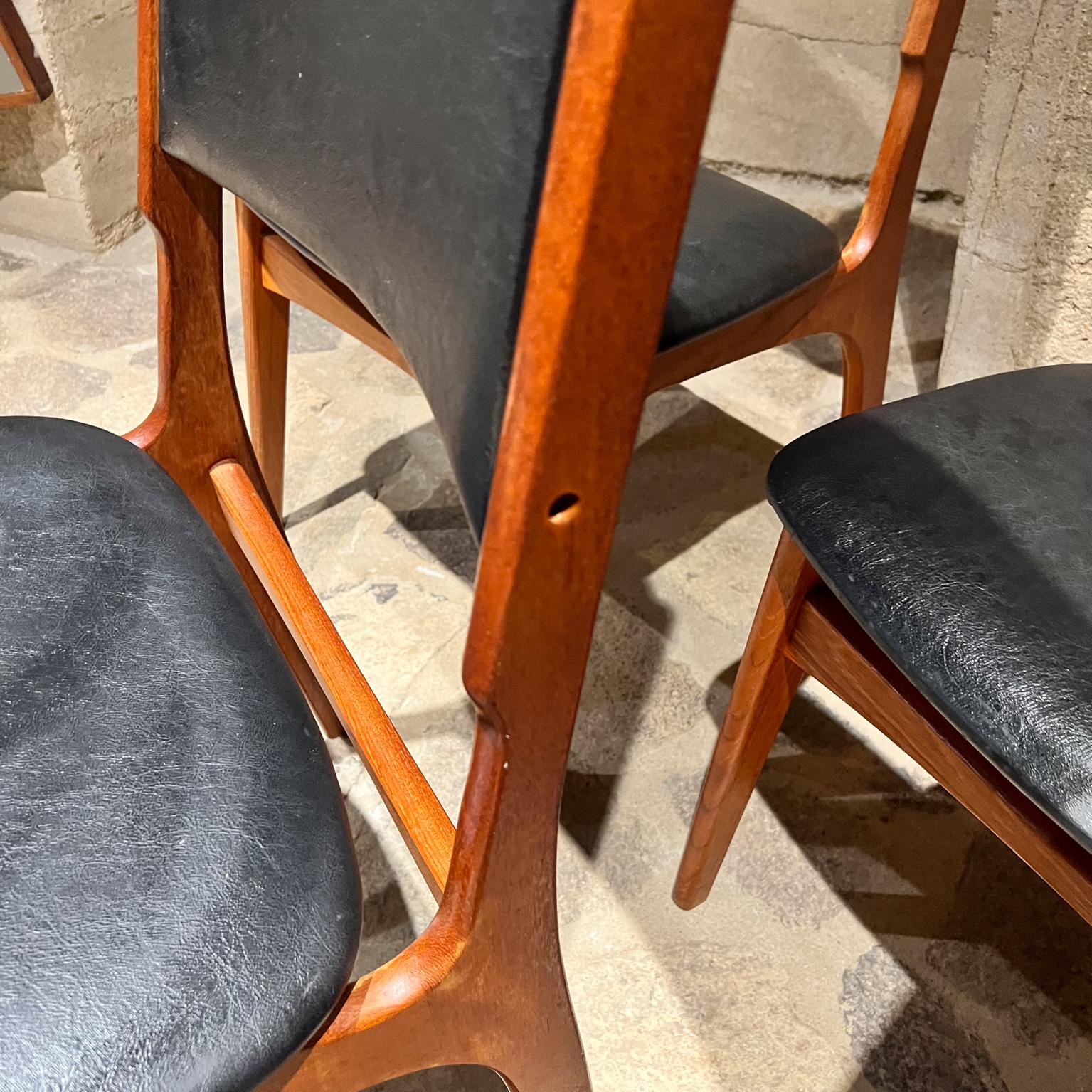 Danese 1960 Ib Kofod-Larsen Scandinavo Sei sedie da pranzo in teak in vendita