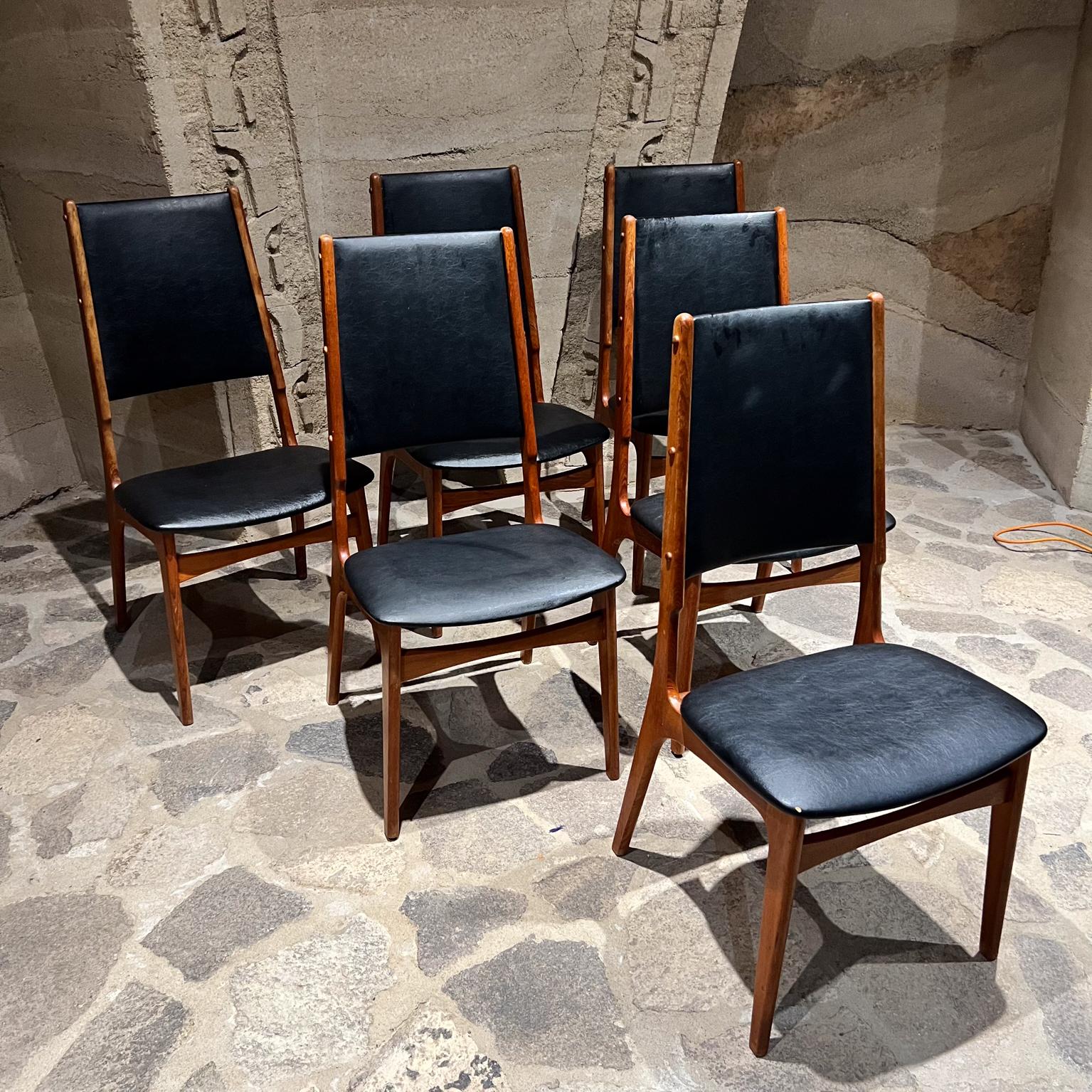 1960 Ib Kofod-Larsen Scandinavo Sei sedie da pranzo in teak in vendita 1
