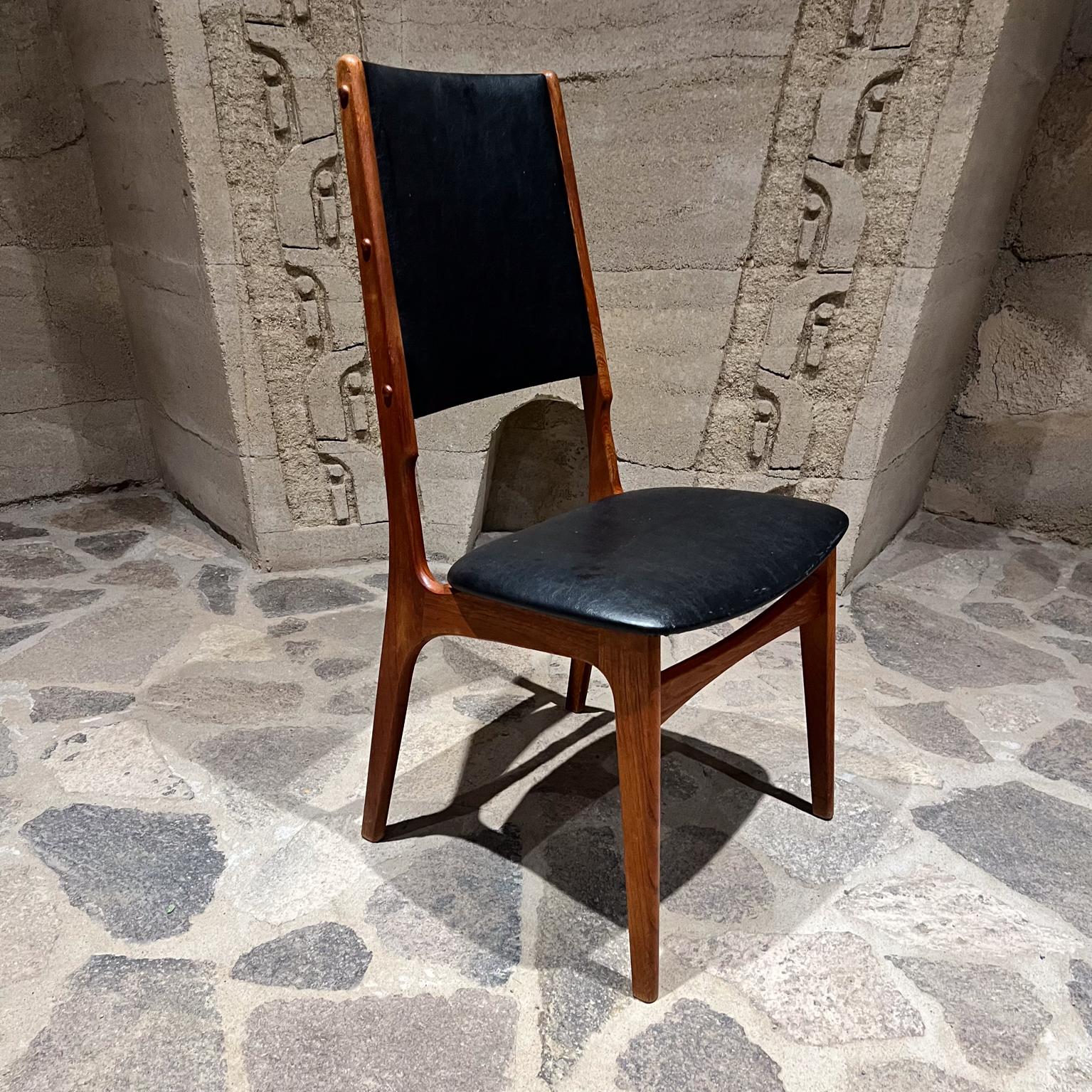 1960 Ib Kofod-Larsen Scandinavo Sei sedie da pranzo in teak in vendita 2