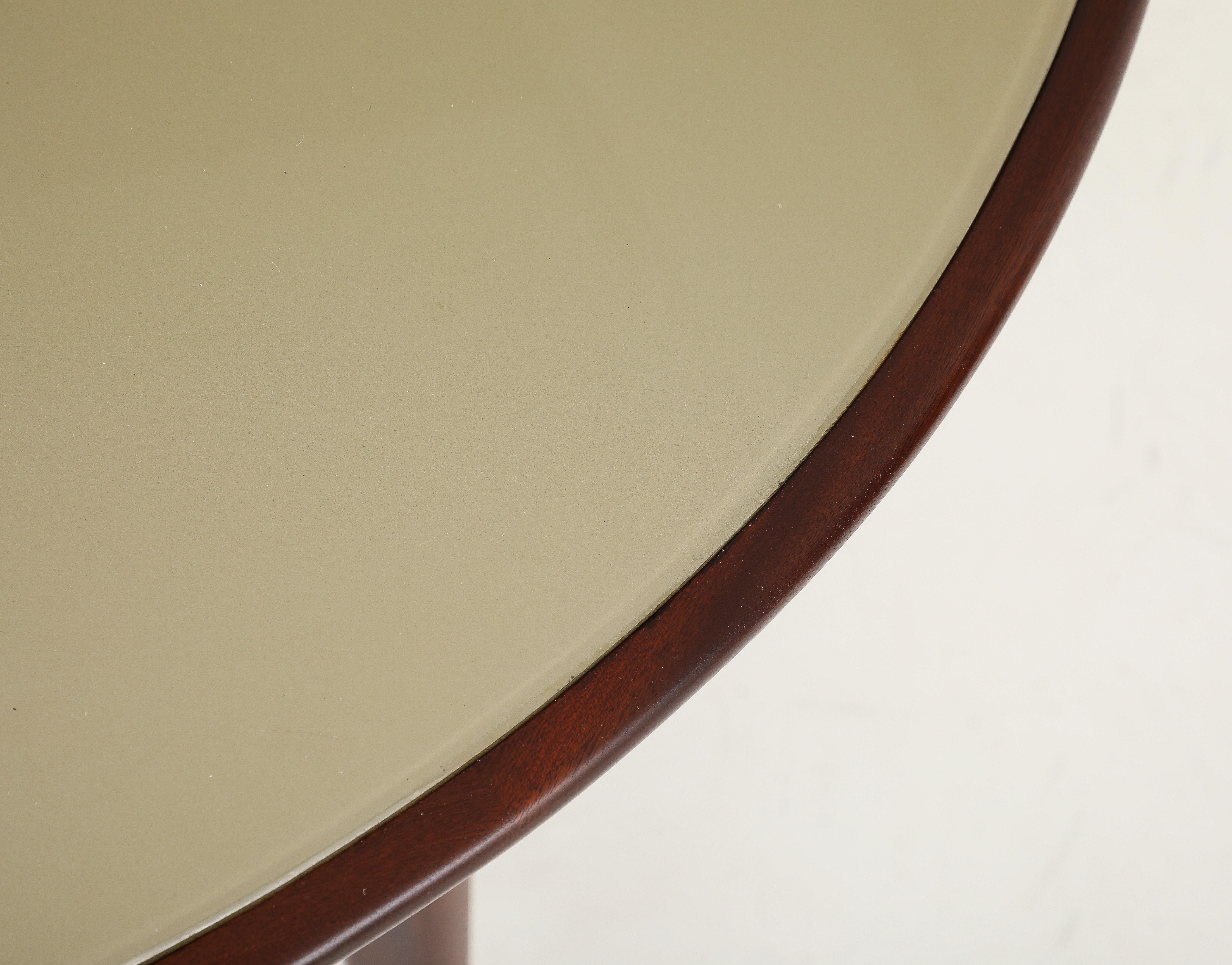 Mid-Century Modern Table de salle à manger ronde moderniste de style Ico Parisi des années 1960 en vente
