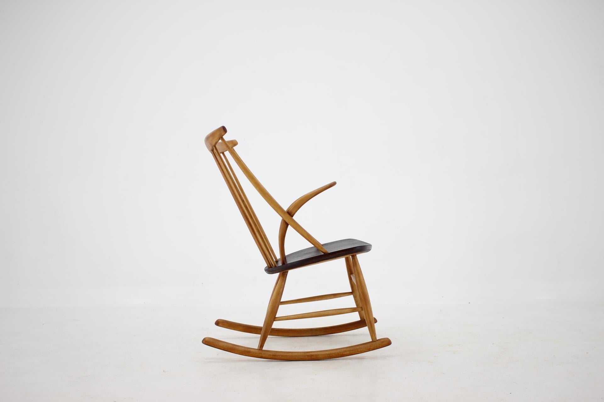 1960s Illum Wikkelsø Rocking Chair for Niels Eilersen, Denmark In Good Condition In Praha, CZ