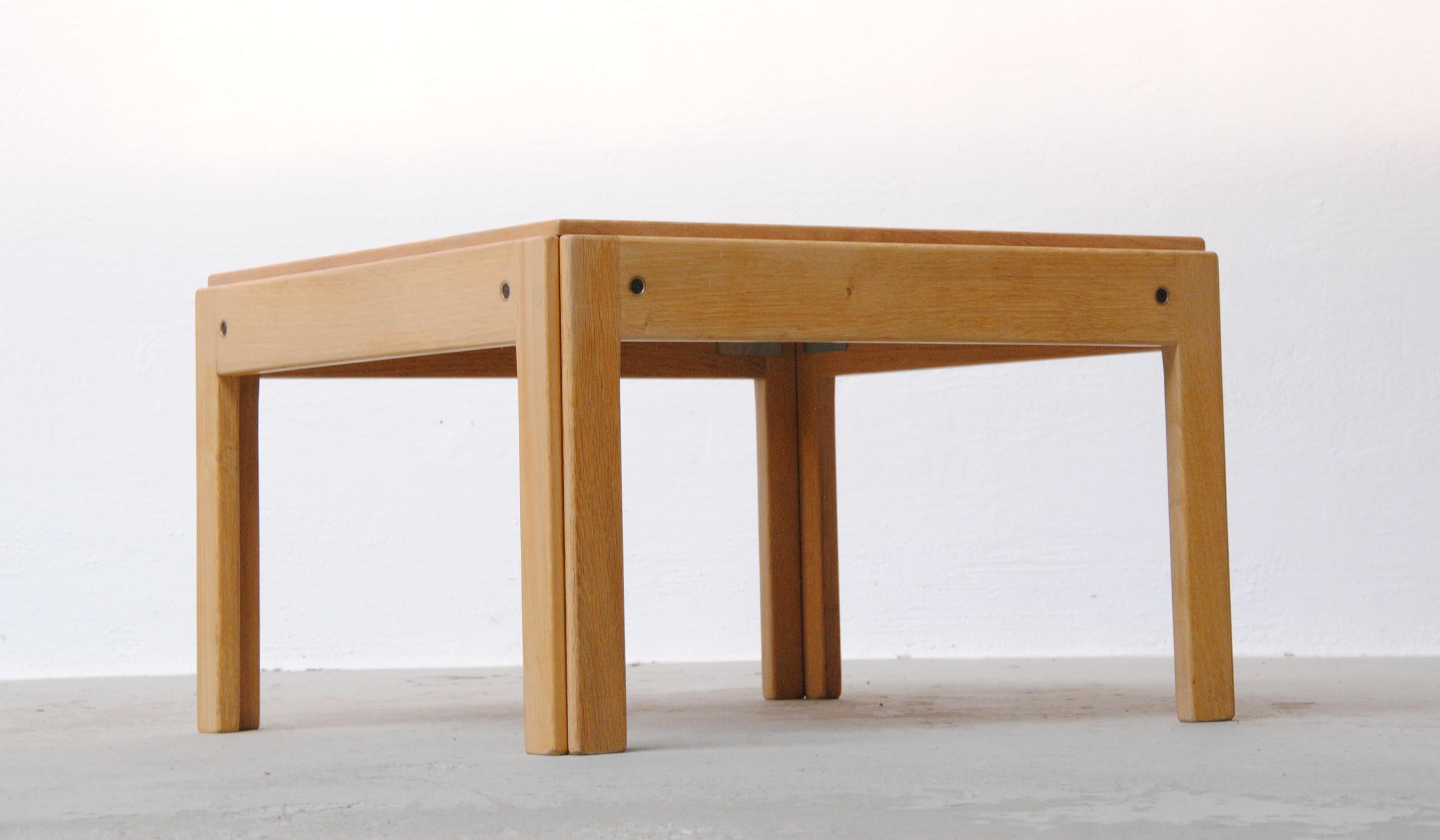 1960s Illum Wikkelso Restored Danish Oak Plexus Side Table by CFC Silkeborg In Good Condition For Sale In Knebel, DK