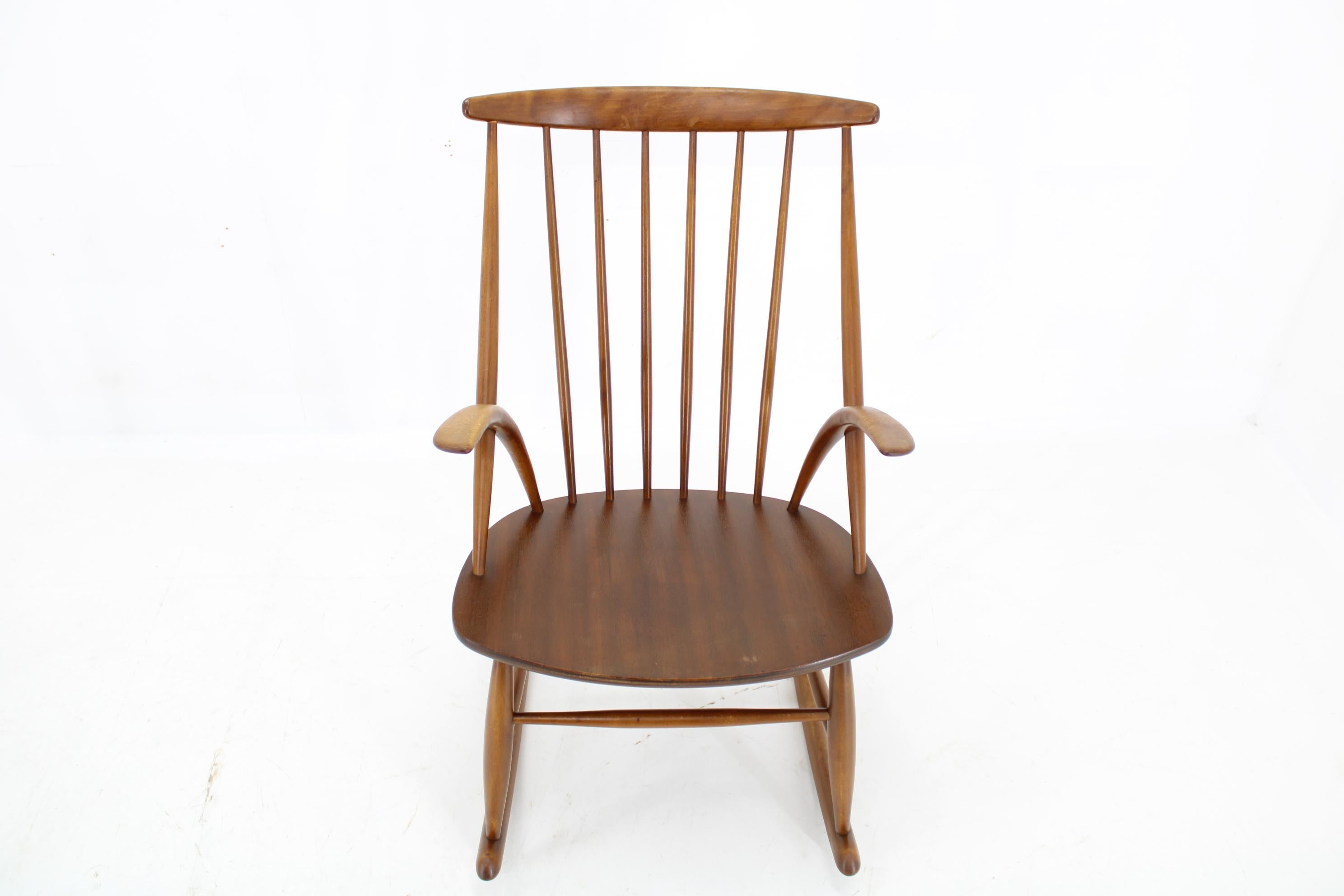 1960s Illum Wikkelso Gyngestol No. 3 Rocking Chair for Niels Eilersen, 2 items a For Sale 5
