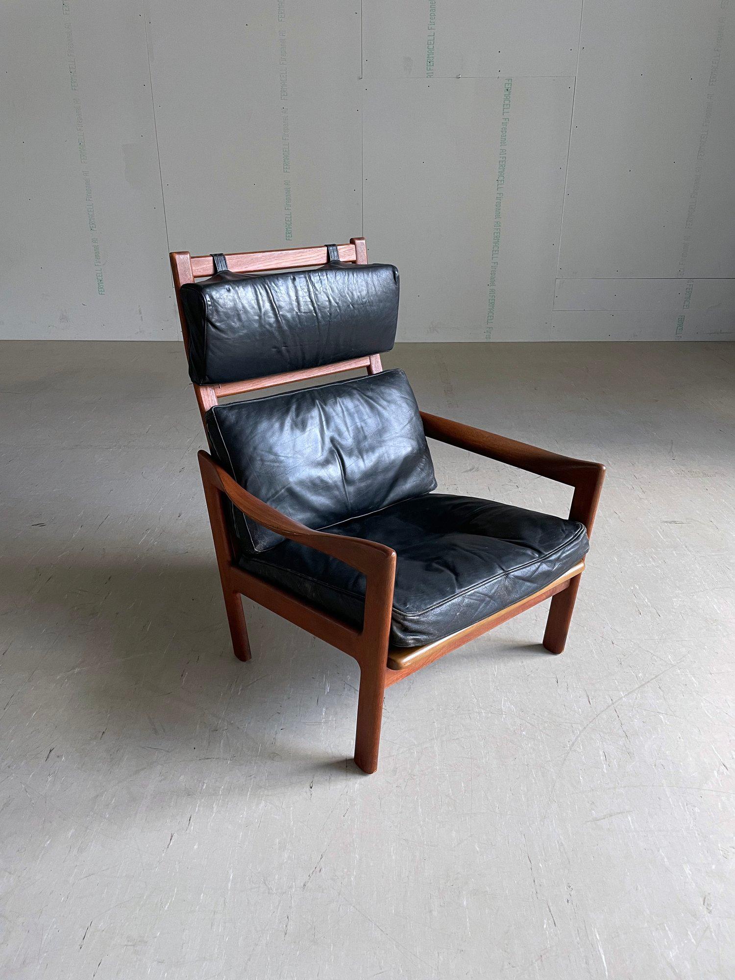 Danois Chaise longue en teck et cuir ILLUM WIKKELSO, 1960 - Niels Eilersen, Danemark en vente