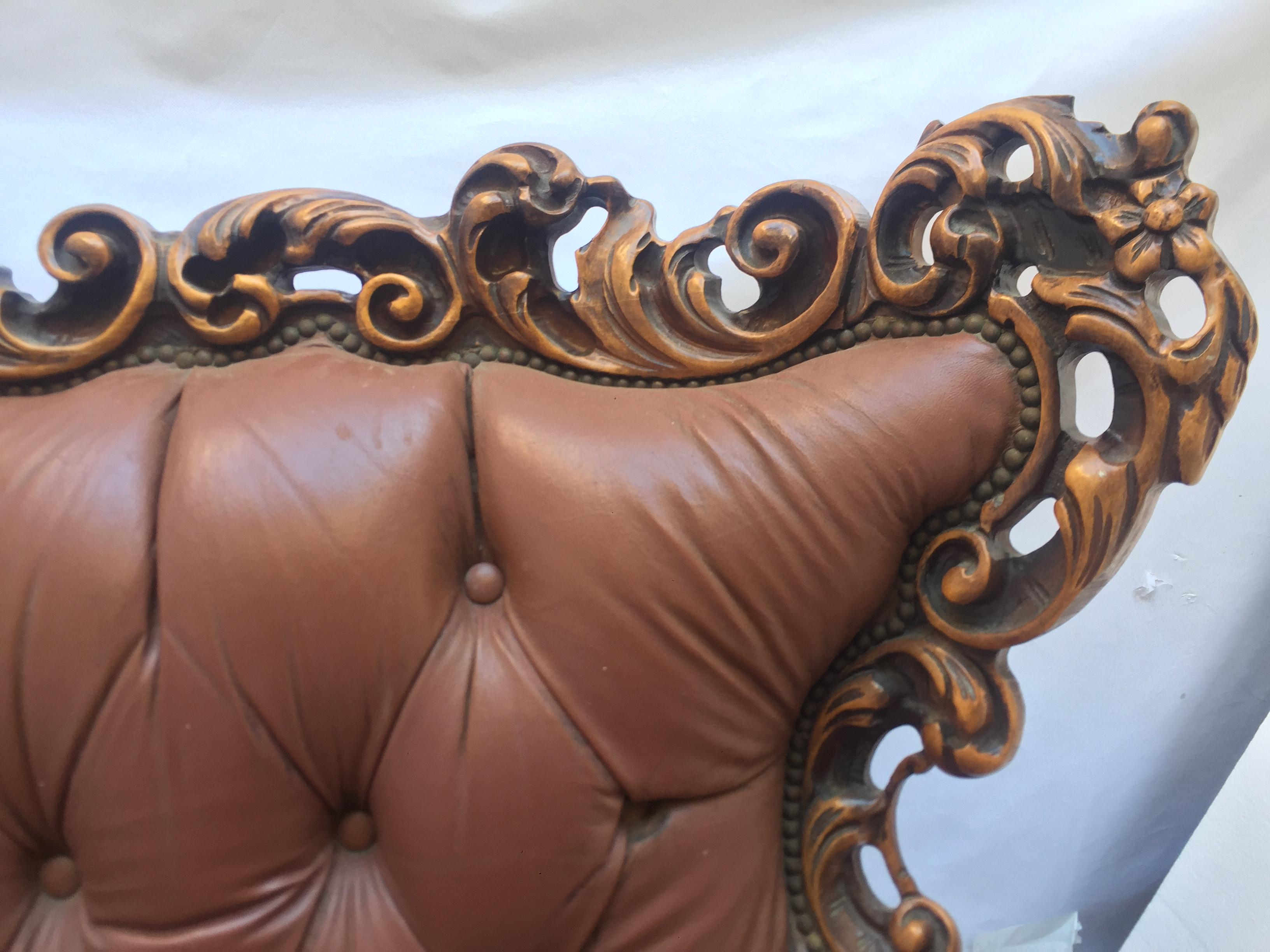 Midcentury Louis XV Rococo Capitonné Leather Canapé/Sofa/Couch by Mariano García For Sale 6