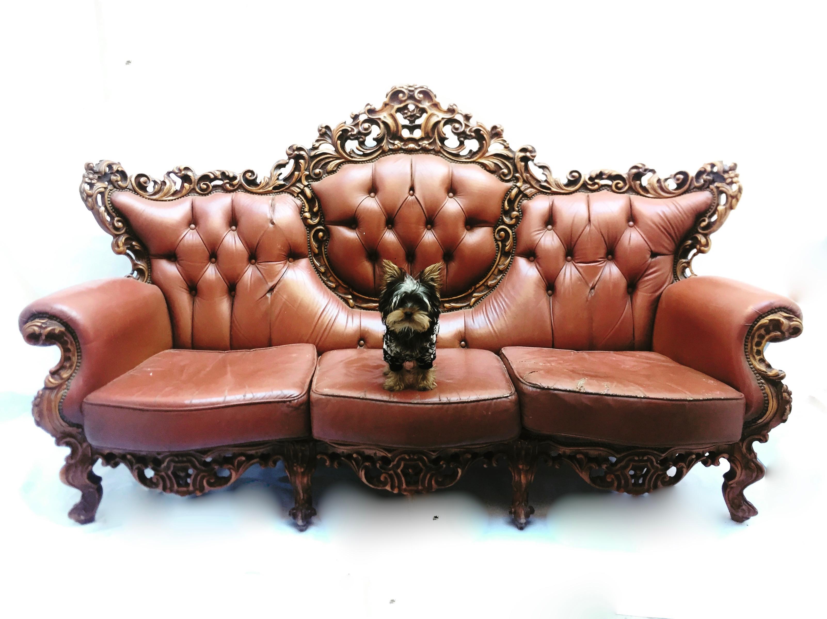 Midcentury Louis XV Rococo Capitonné Leather Canapé/Sofa/Couch by Mariano García For Sale 13
