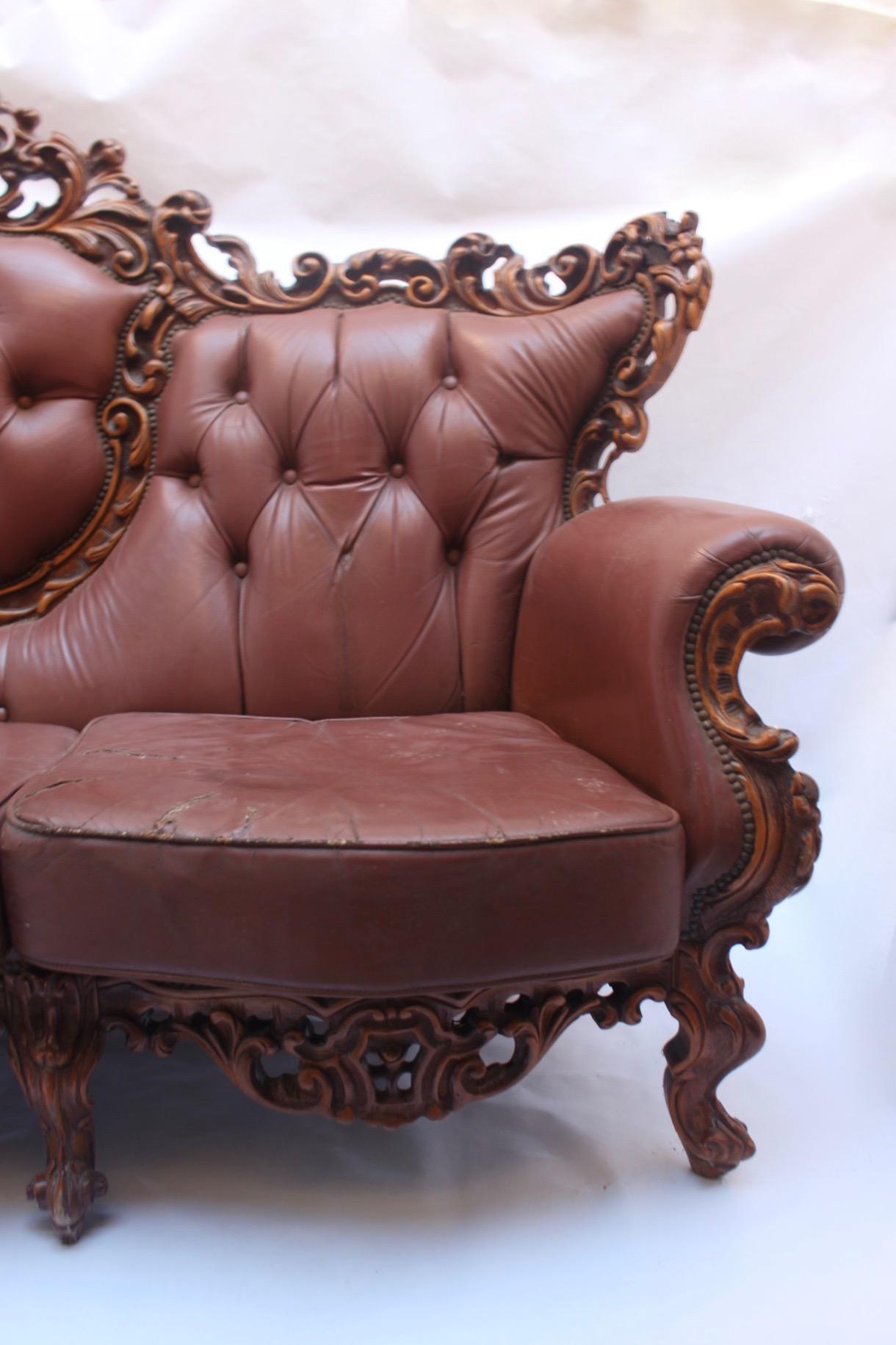 Midcentury Louis XV Rococo Capitonné Leather Canapé/Sofa/Couch by Mariano García In Good Condition For Sale In Valencia, Valencia