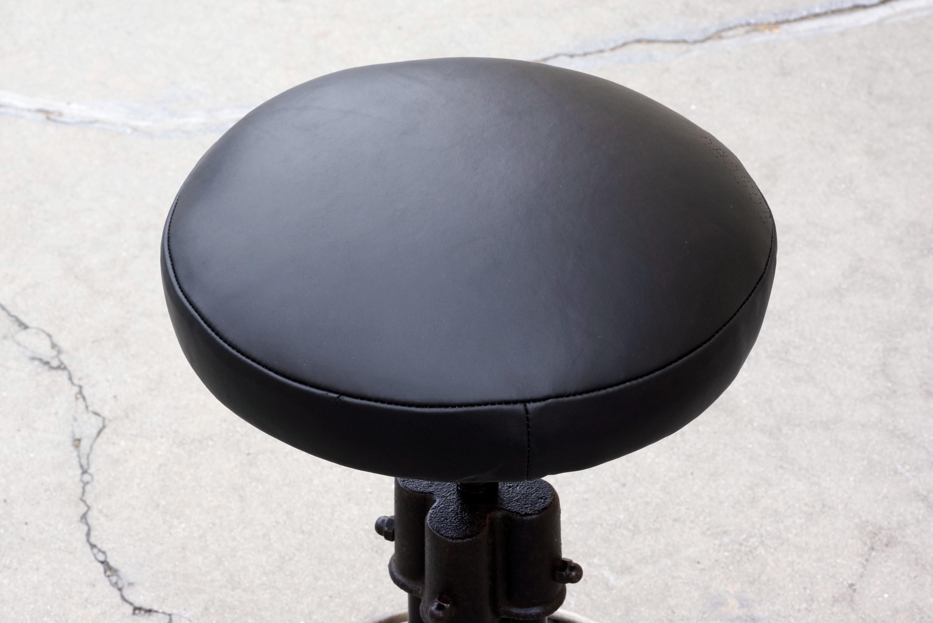 1960s Industrial Shop Stool, Refinished in Black on Black In Good Condition In Alhambra, CA