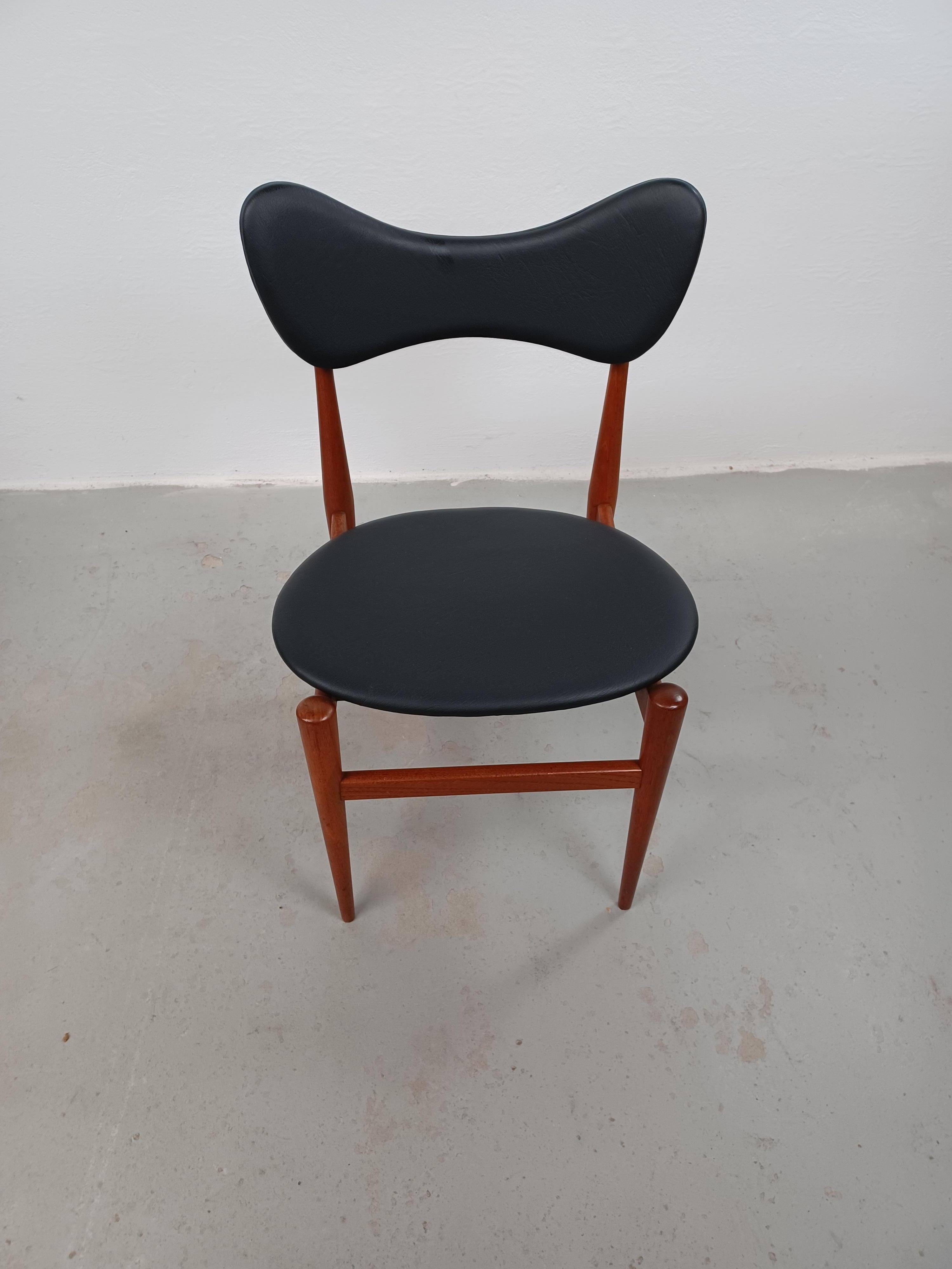 Chaise d'appoint en teck papillon Inge & Luciano Rubino des années 1960 par Sorø Stolefabrik

Cette chaise rare a été officiellement baptisée modèle 329, mais elle a été surnommée 