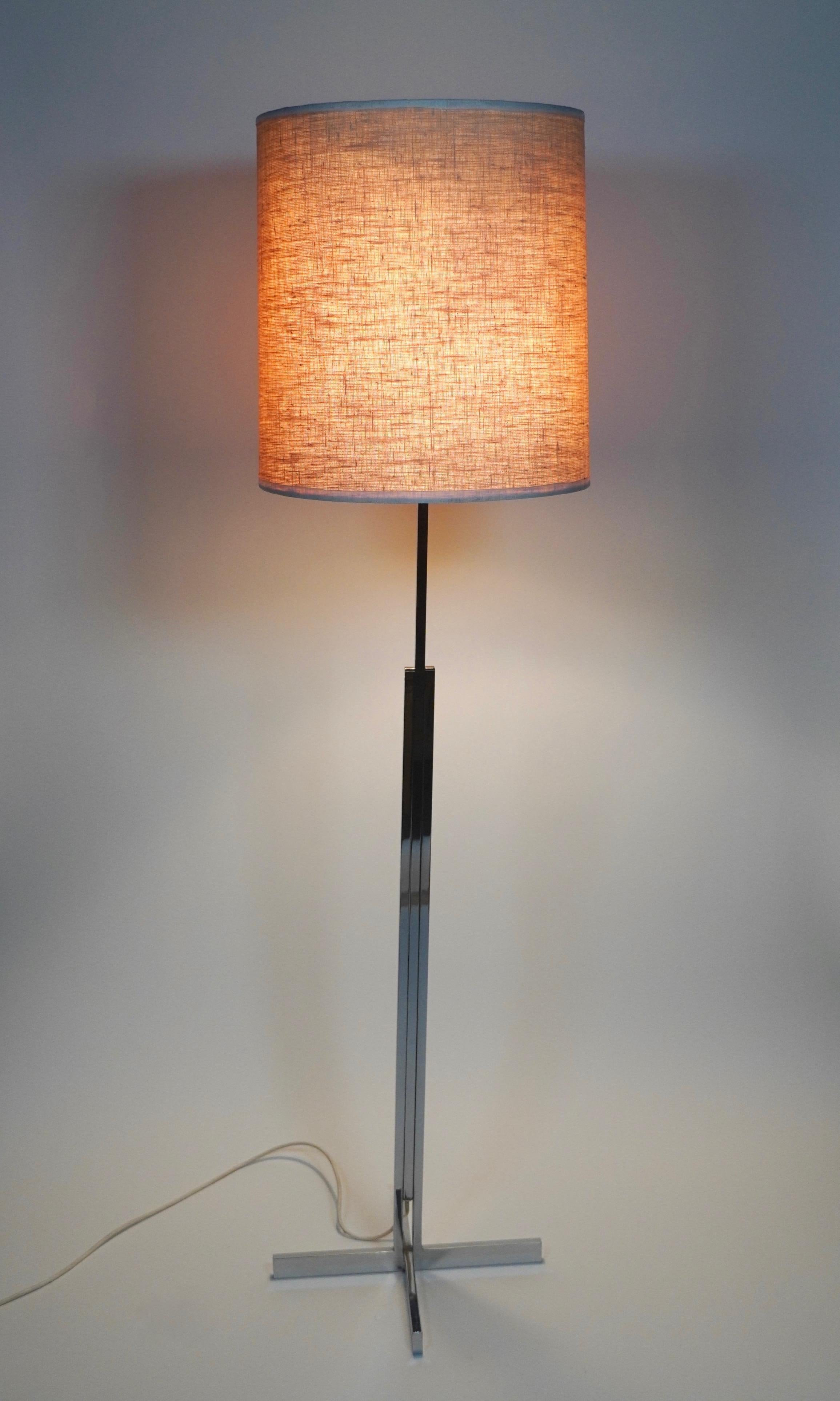 1960s International Style Swiss Chrome and Linen Floor Lamp For Sale 3