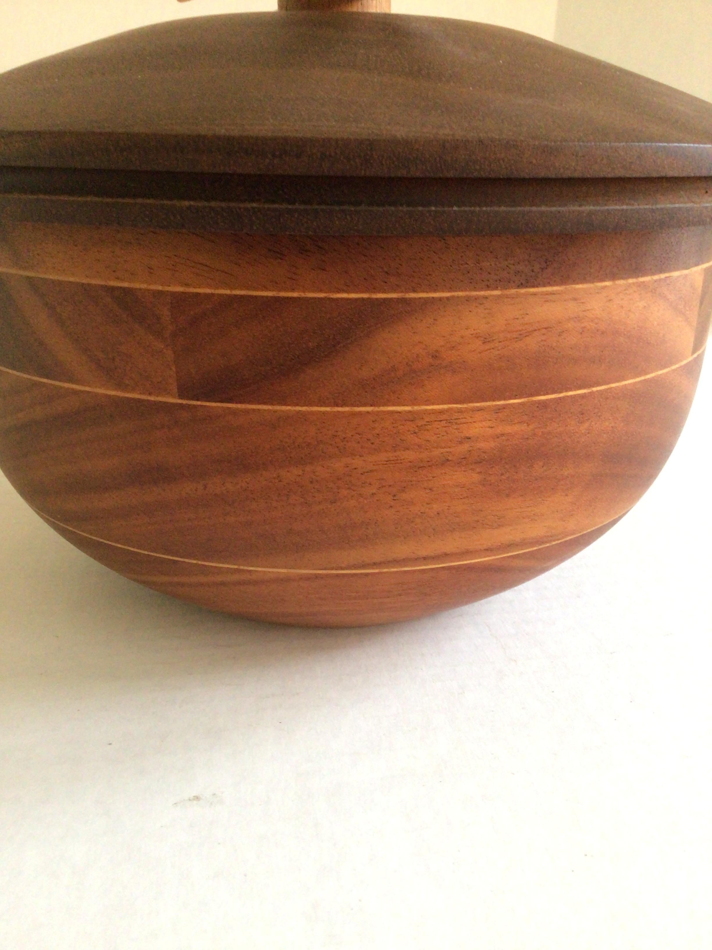 1960s Intricately Pattern Turned Laminated Wood Bowl with Lid For Sale 4