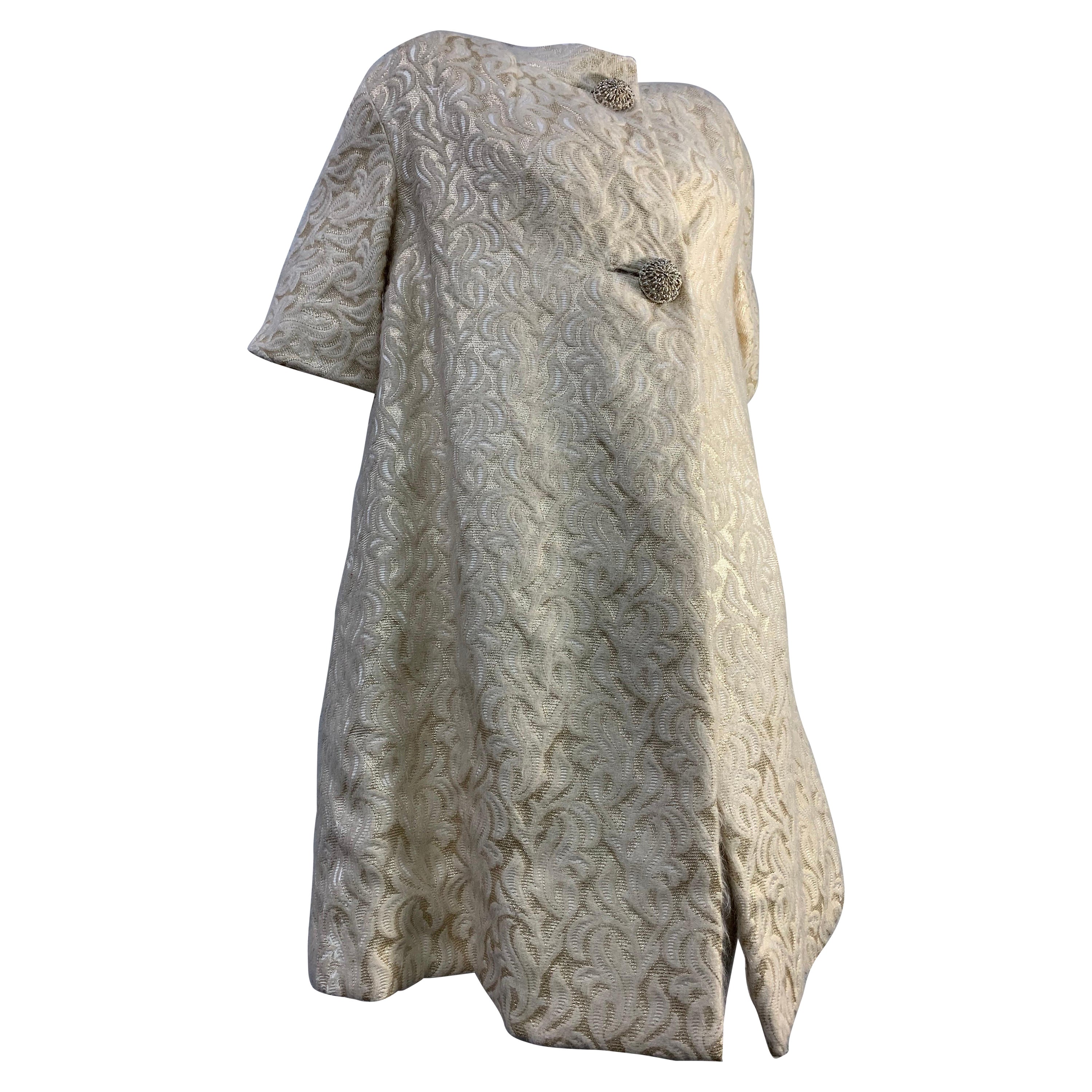 Ira Rentner, cappotto primaverile in lino dorato e broccato di mohair degli anni '60 con bottoni in filigrana