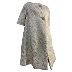 Ira Rentner, cappotto primaverile in lino dorato e broccato di mohair degli anni '60 con bottoni in filigrana