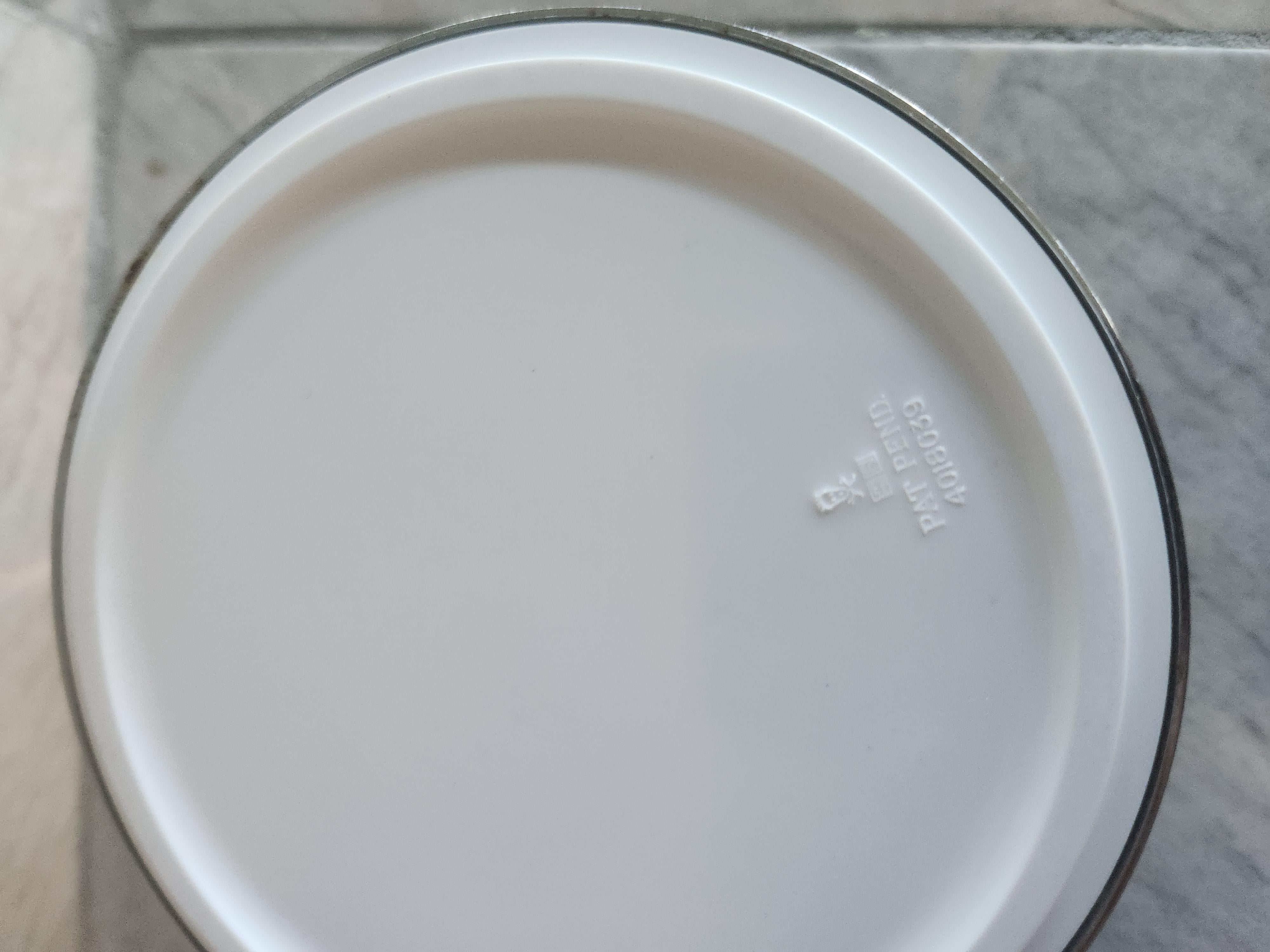 1960s Isamu Kenmochi Mod Ashtray Silver White Catch All For Sale 2