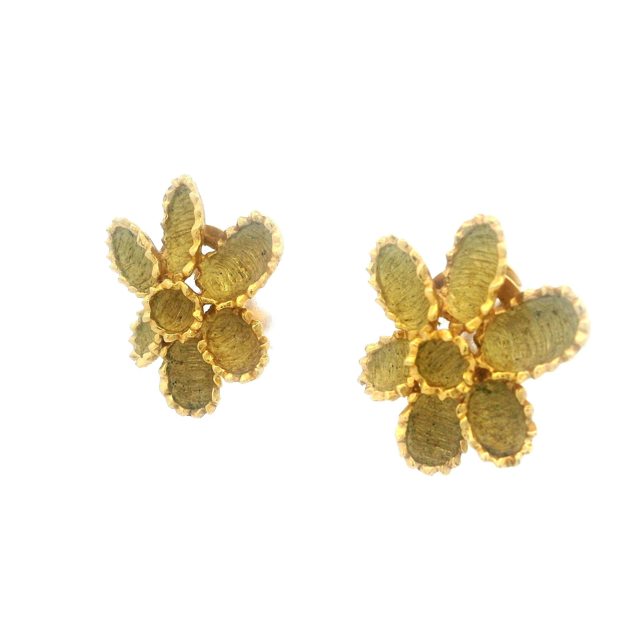 Orecchini floreali in oro 18 carati del 1960, Atelier Valenza, 10,40 g in vendita 2