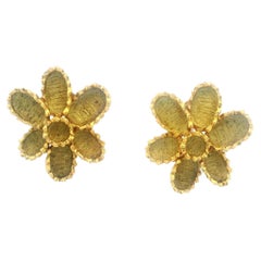 Orecchini floreali in oro 18 carati del 1960, Atelier Valenza, 10,40 g