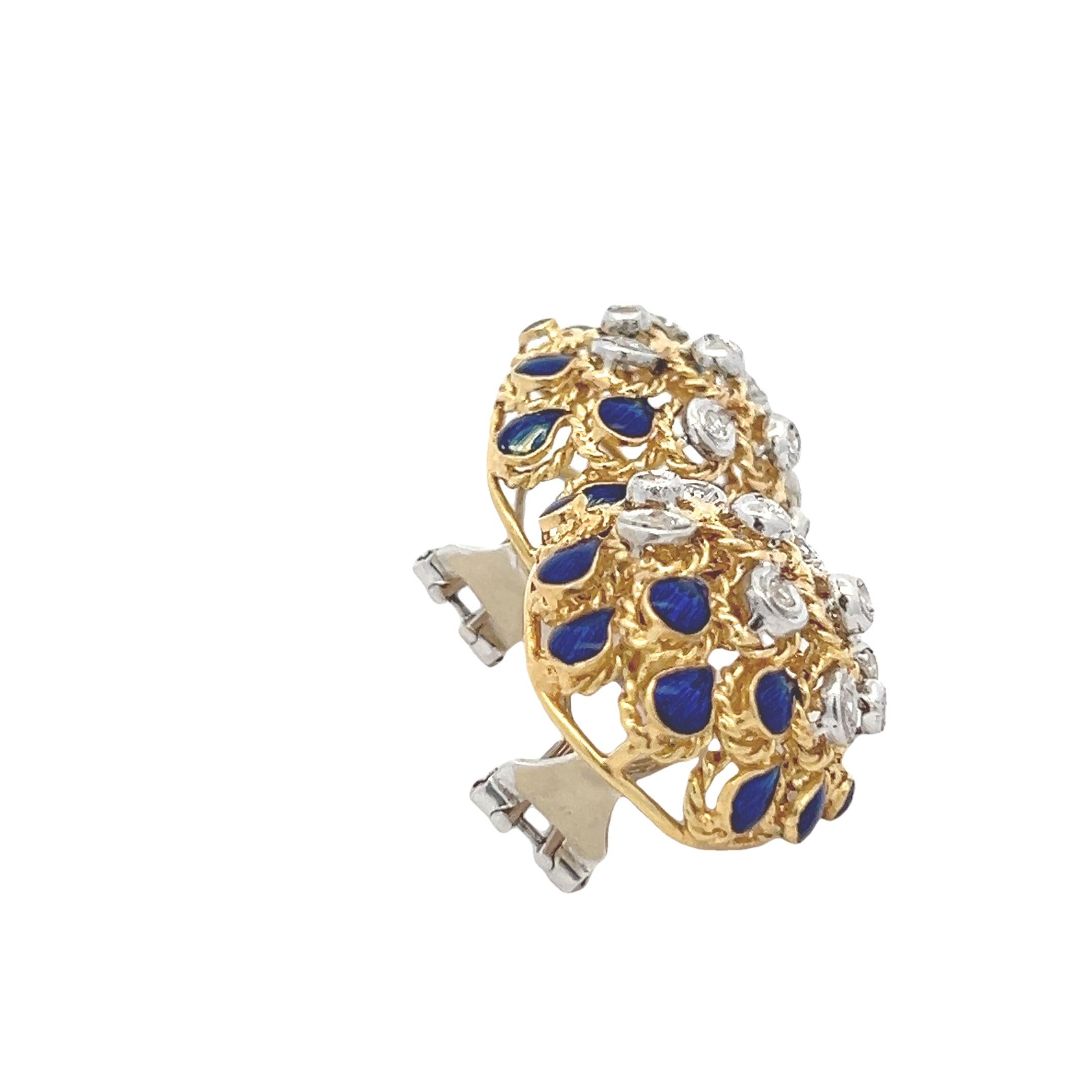 1960er Jahre Italienische 18K Gelbgold Pfau-Ohrringe mit blauer Emaille und Dia im Angebot 1
