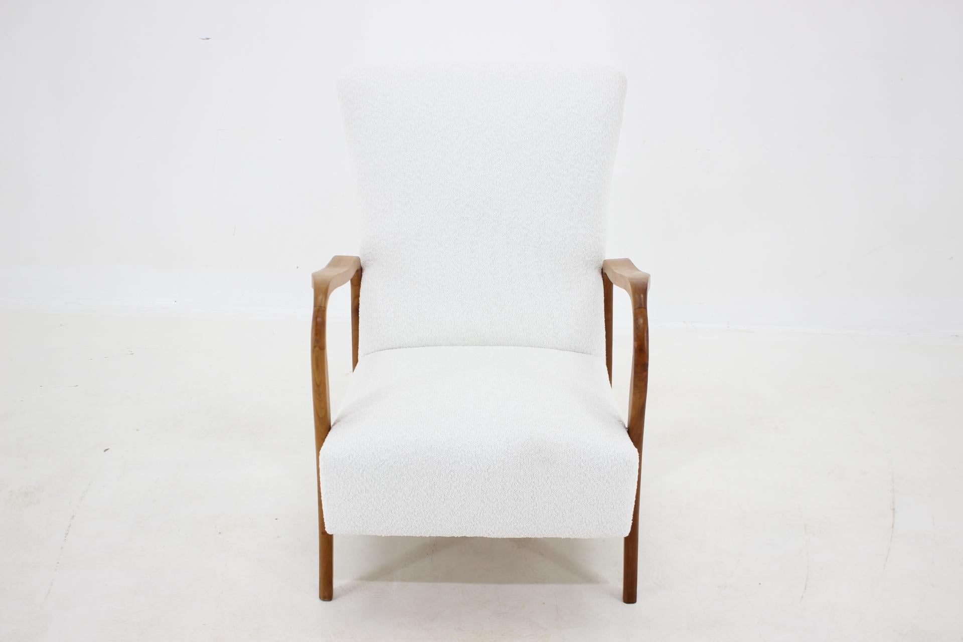 1960s Italian Armchair in Bouclé For Sale 14