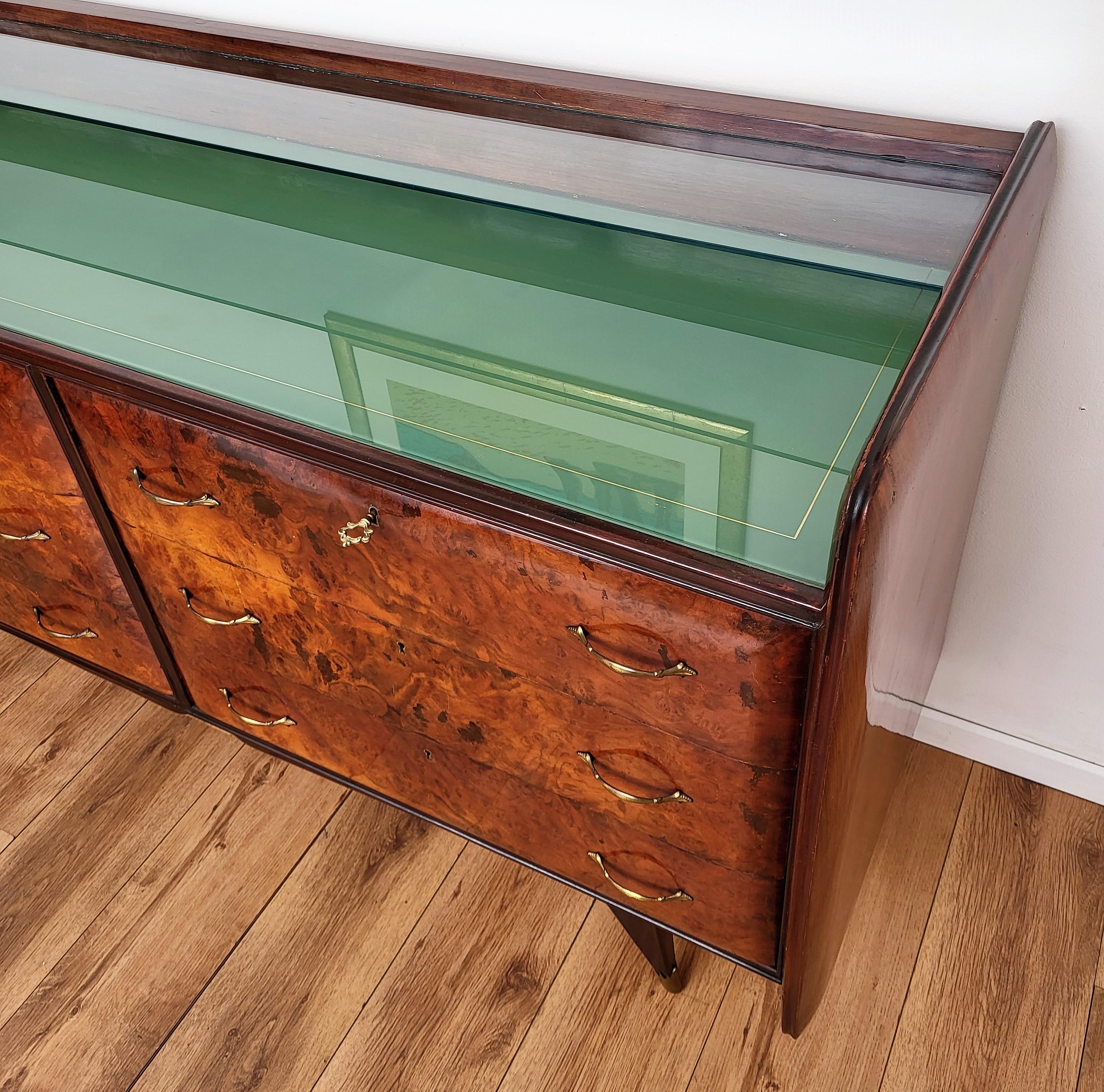 1960s Italian Art Deco Mid-Century Modern Wood, Glass and Brass Chest of Drawers For Sale 1