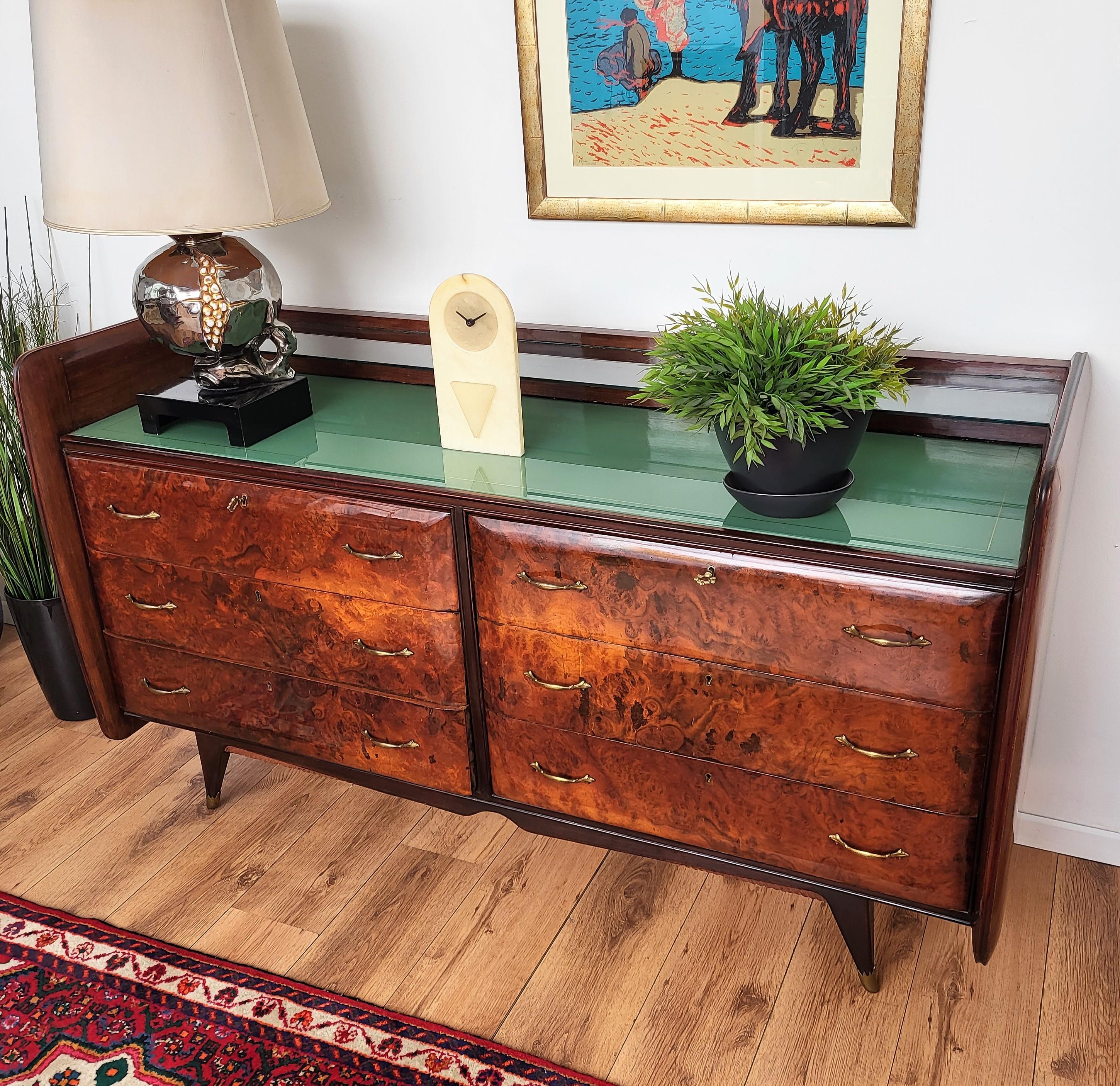 1960s Italian Art Deco Mid-Century Modern Wood, Glass and Brass Chest of Drawers For Sale 2