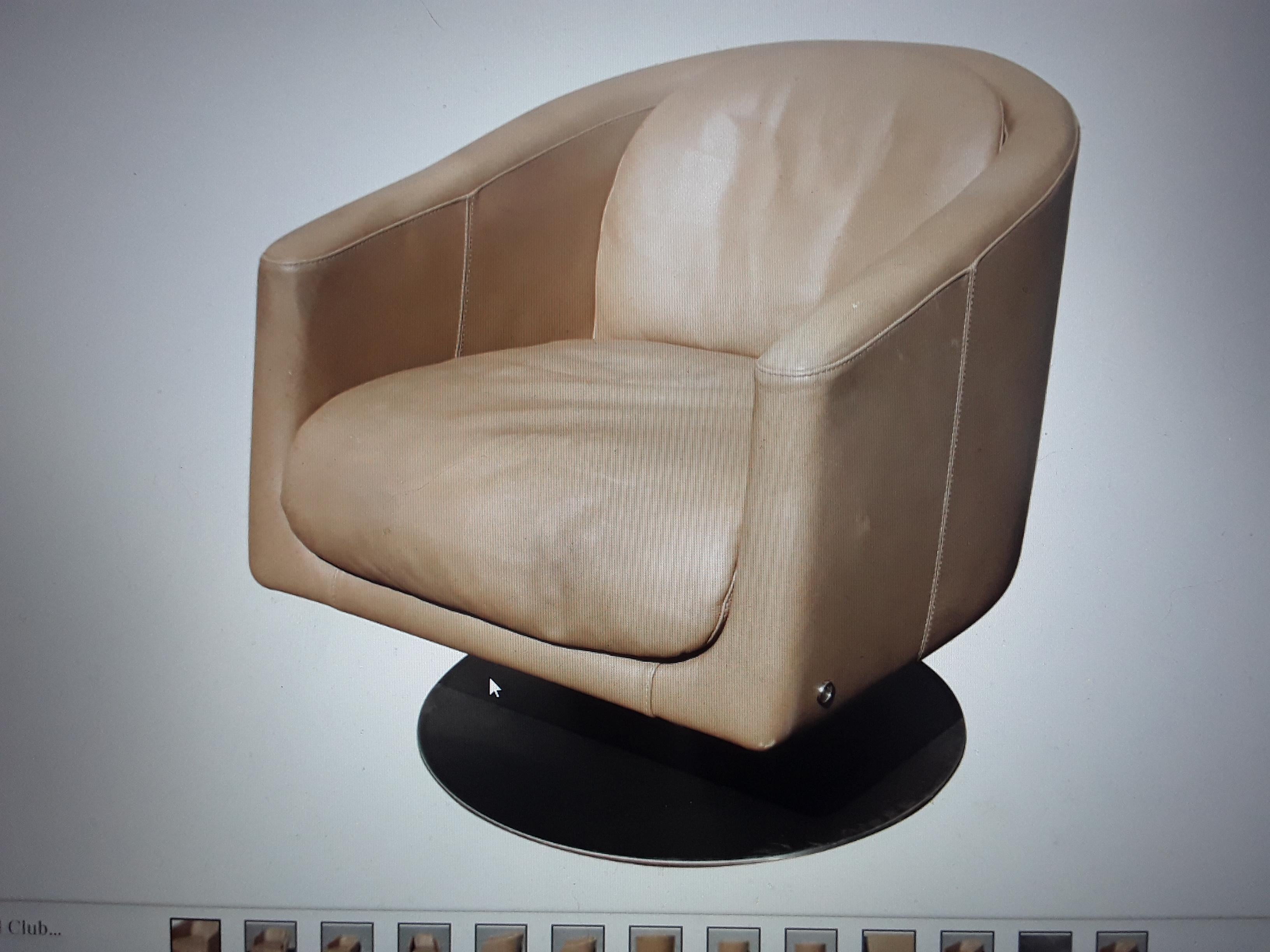 1960's Italian Art Deco style Natuzzi Leather Swivel Club Chair For Sale 7