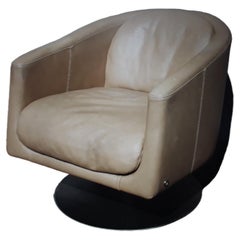 1960's Italian Art Deco style Natuzzi Leather Swivel Club Chair