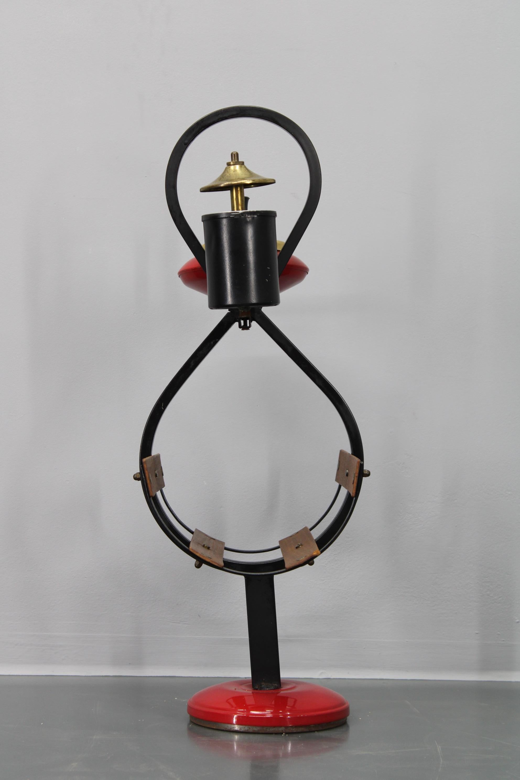 1960er Jahre Italienischer Aschenbecher Stand im Angebot 8