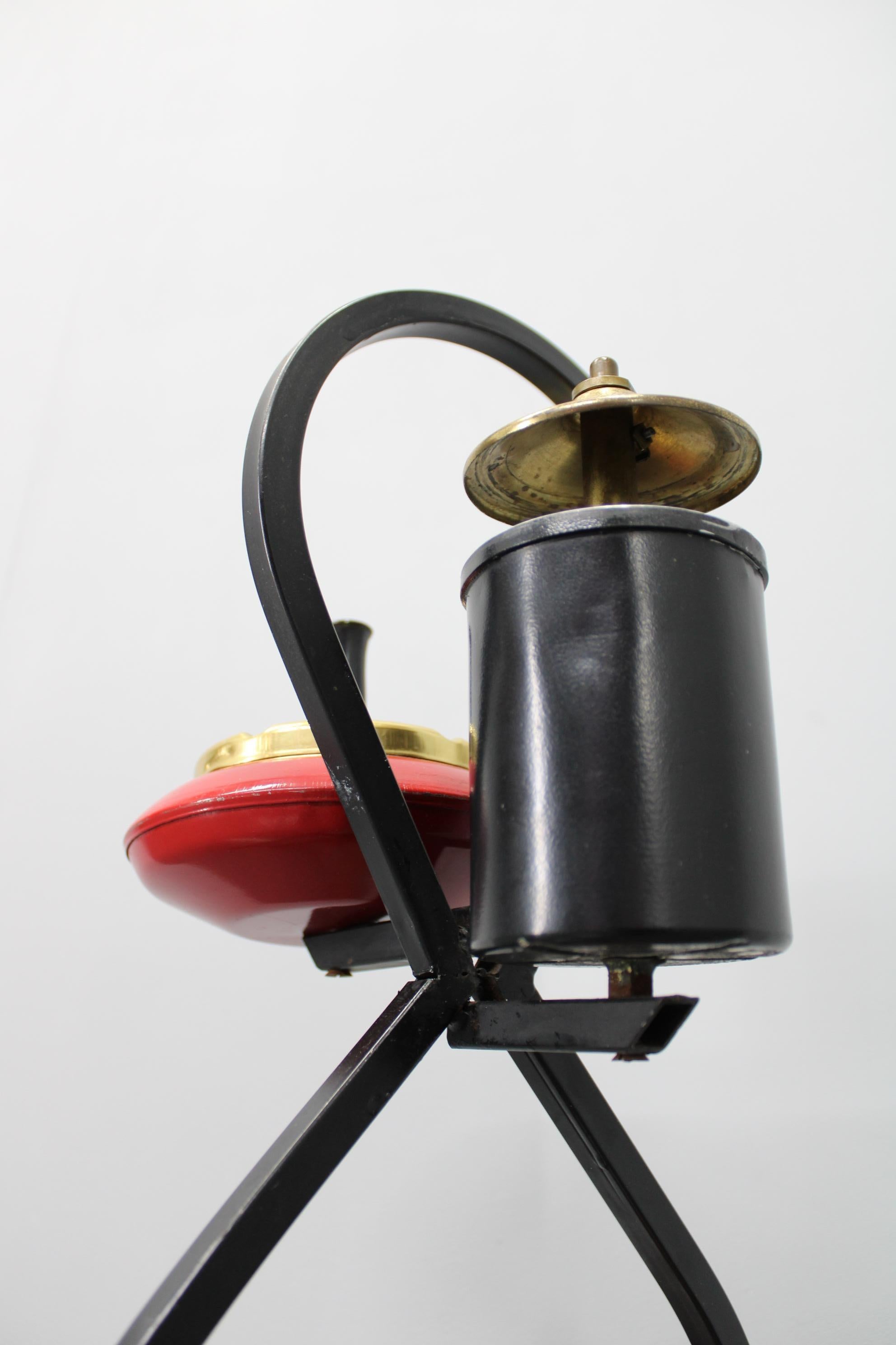 1960er Jahre Italienischer Aschenbecher Stand im Angebot 2