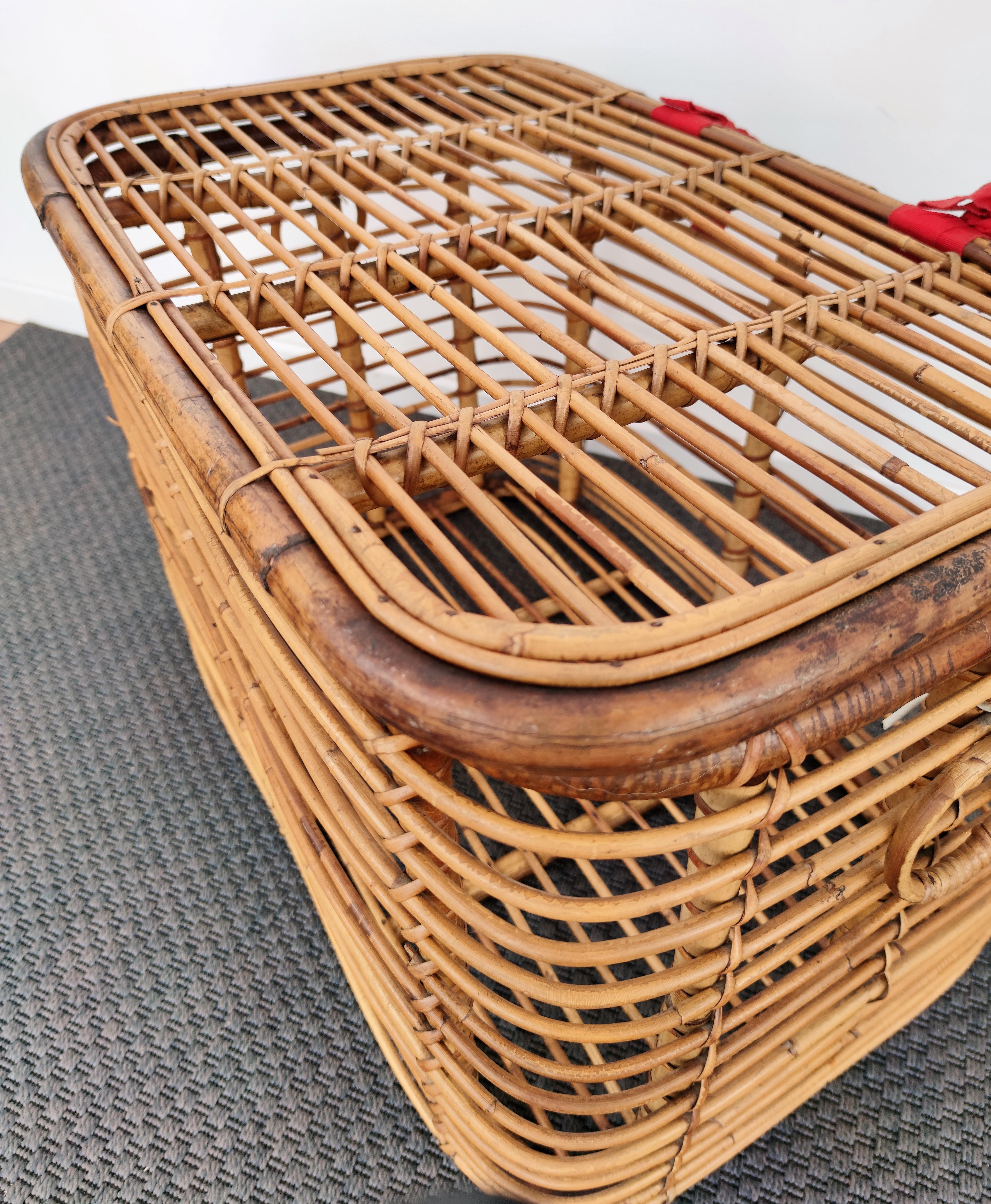 1960s Italian Bamboo Rattan Bohemian French Riviera Basket Container In Good Condition In Carimate, Como
