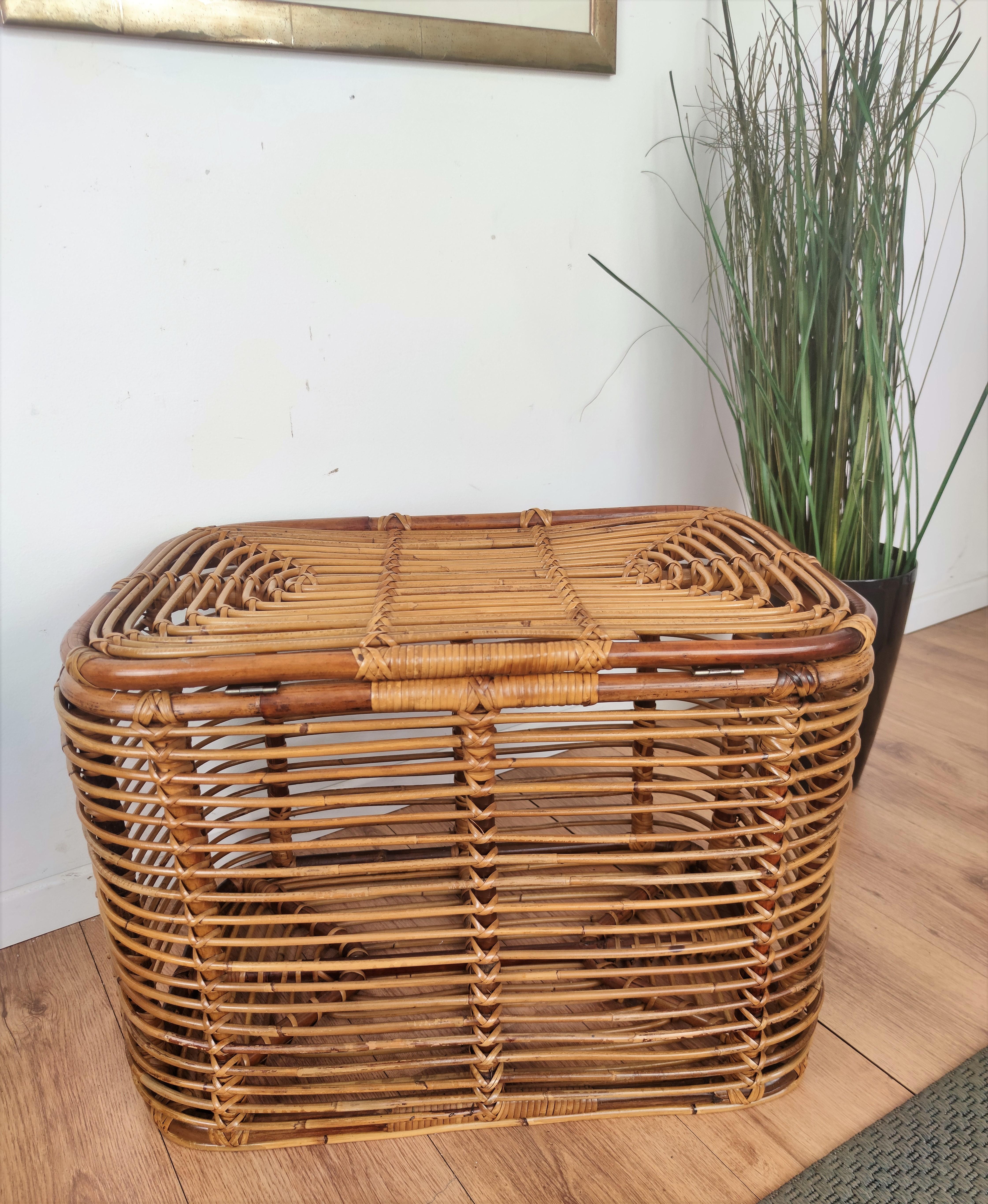 1960s Italian Bamboo Rattan Bohemian French Riviera Basket Container In Good Condition In Carimate, Como