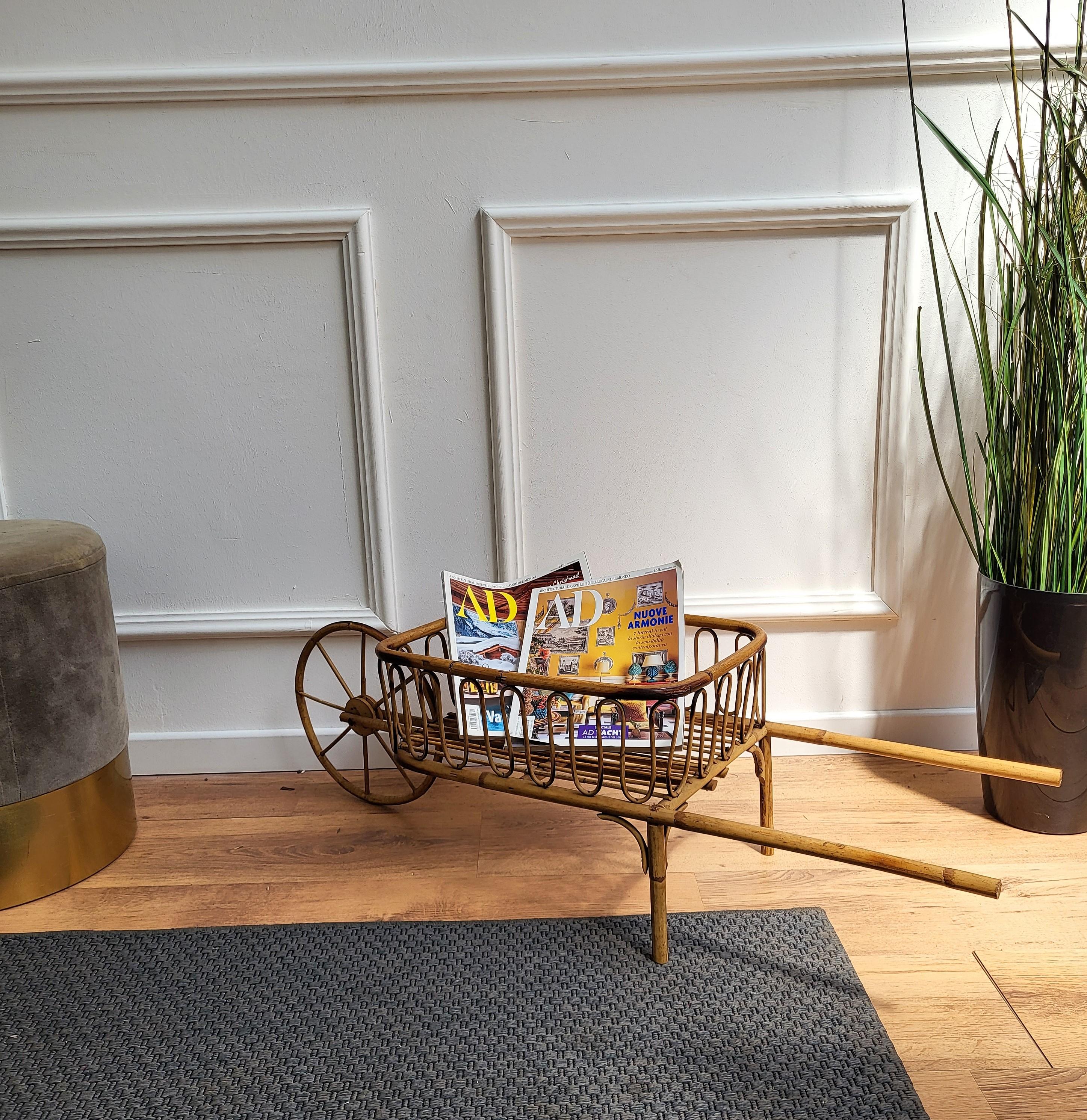 Beautiful, funny and very nice 1960s Italian Mid-Century Modern bamboo wheelbarrow basket or container, perfect in any room next to a sofa or in a bedroom as pillow or blanket storage as well as in any bathroom as bathrobe and towels or as a