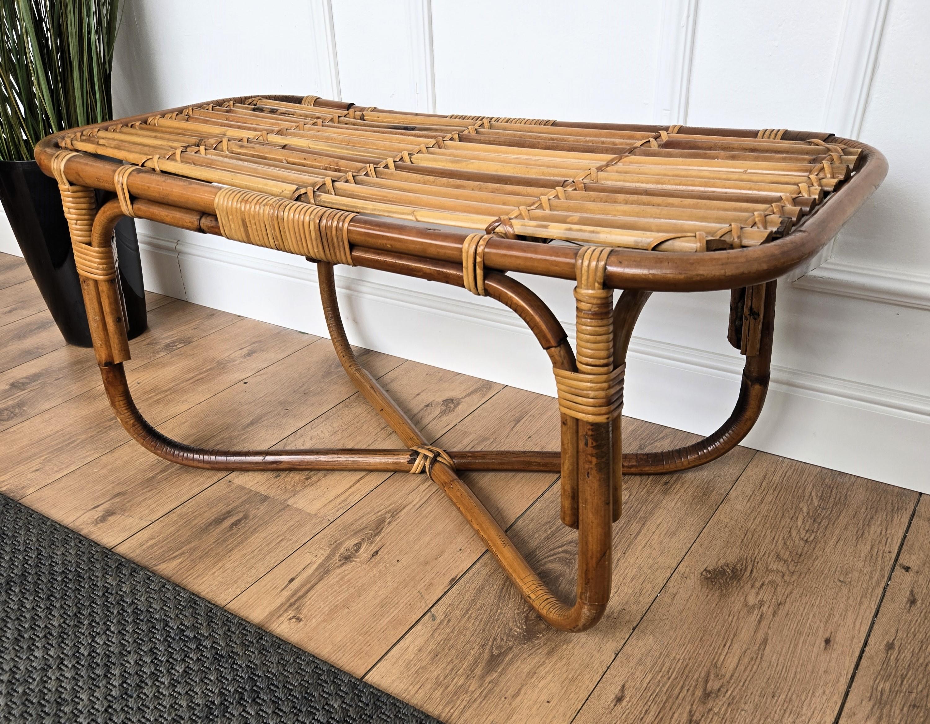 1960s Italian Bamboo Rattan Bohemian French Riviera Bench or Side Accent Table In Good Condition In Carimate, Como