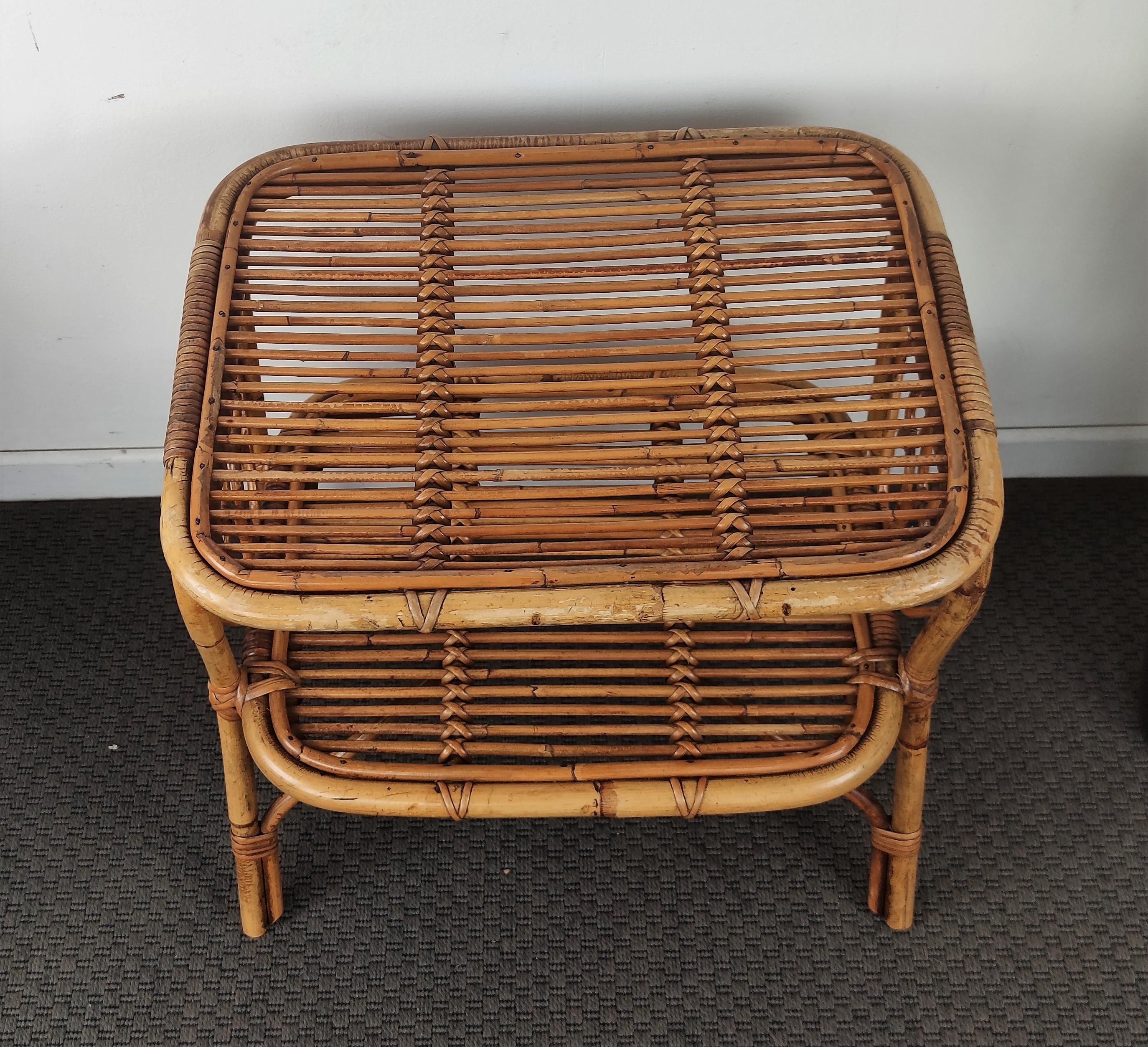 1960s Italian Bamboo Rattan Bohemian French Riviera Coffee Table or Side Table In Good Condition In Carimate, Como