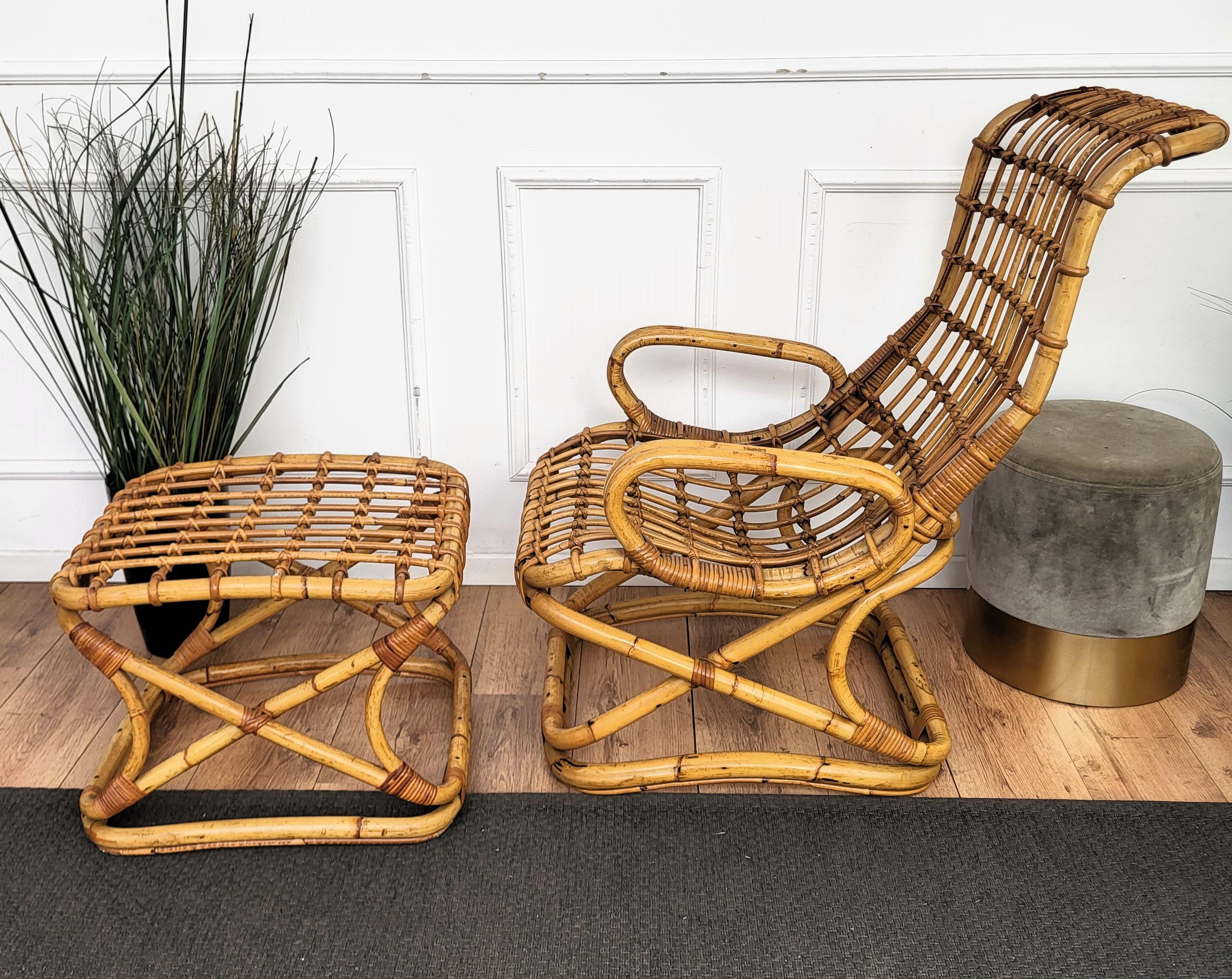 Tito Agnoli mod. Punto Virgola Bamboo Rattan Lounge Chair Ottoman, Italy 1960s In Good Condition For Sale In Carimate, Como