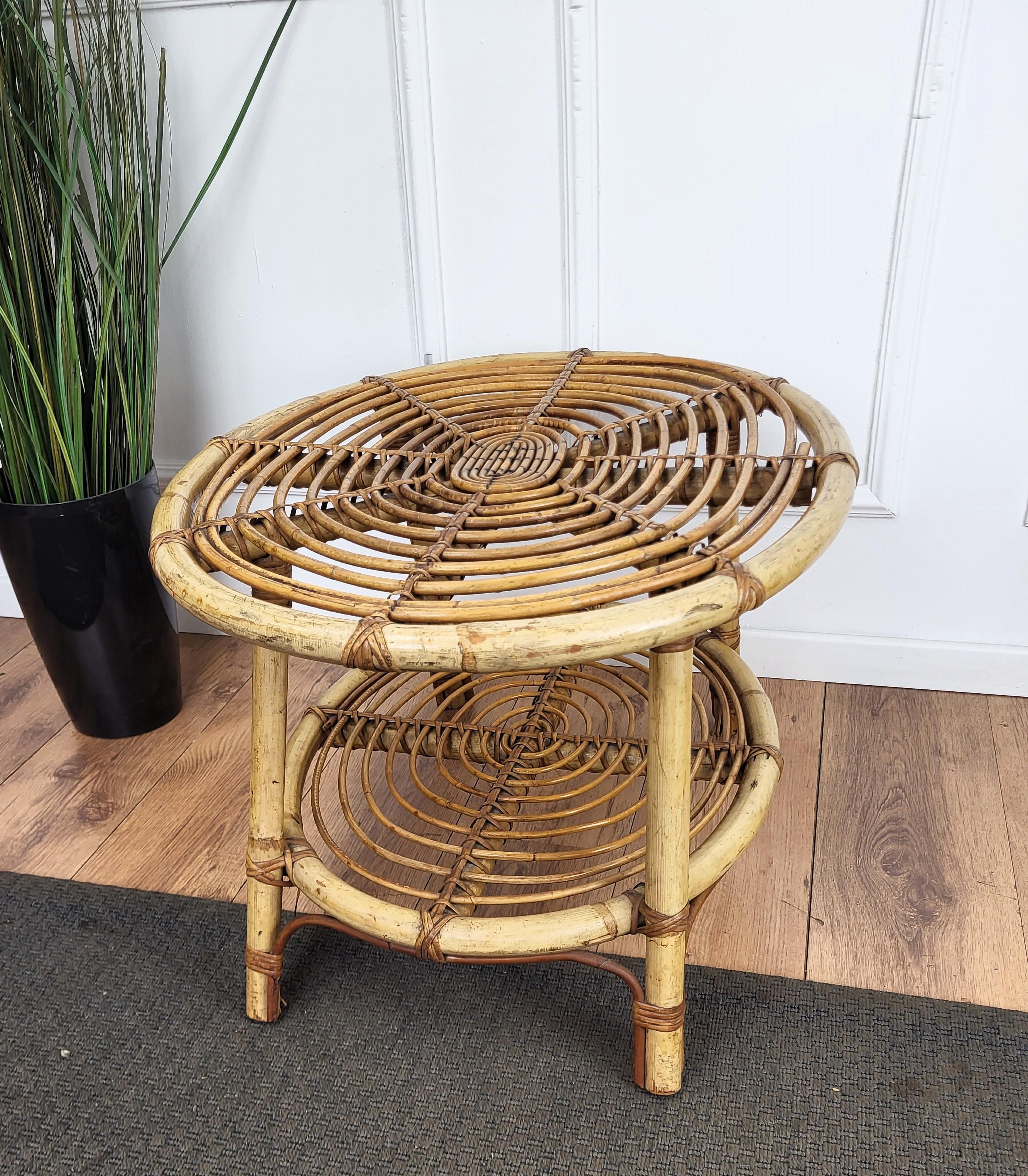 20th Century 1960s Italian Bamboo Rattan Bohemian French Riviera Oval Coffee Table For Sale