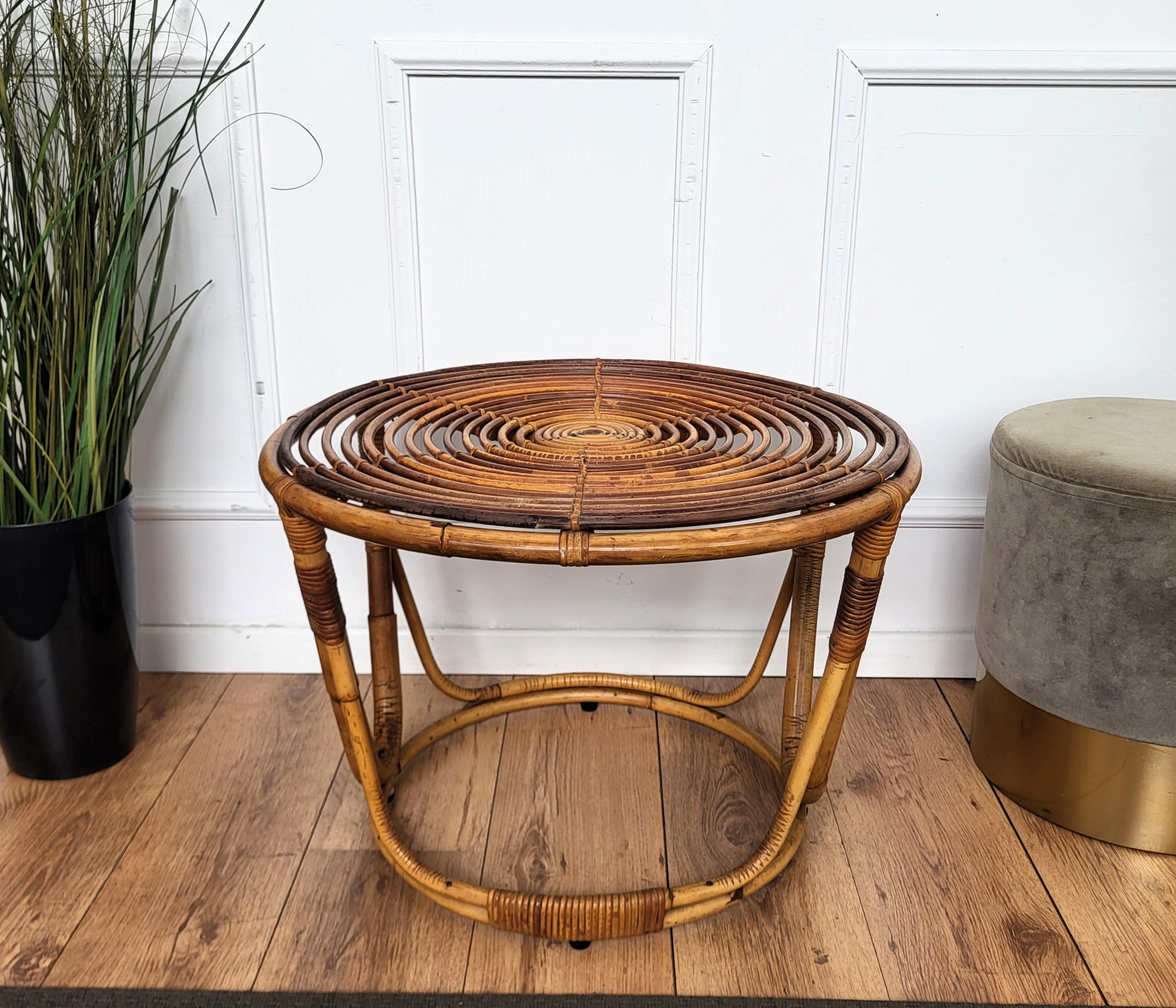 20th Century 1960s Italian Bamboo Rattan Bohemian French Riviera Round Coffee or Accent Table For Sale