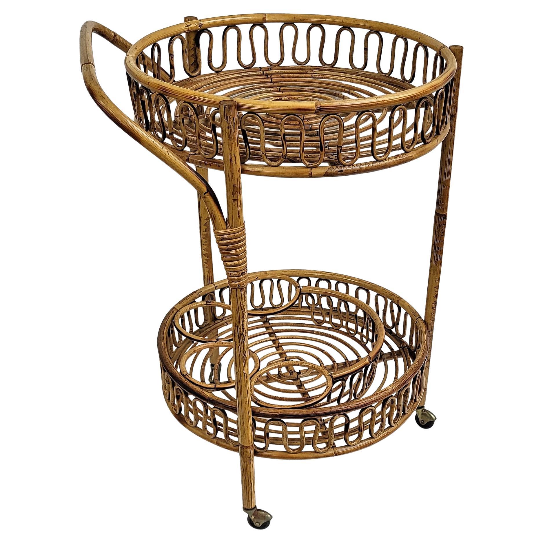 1960s Italian Bamboo Rattan Bohemian French Riviera Round Serving Bar Cart For Sale