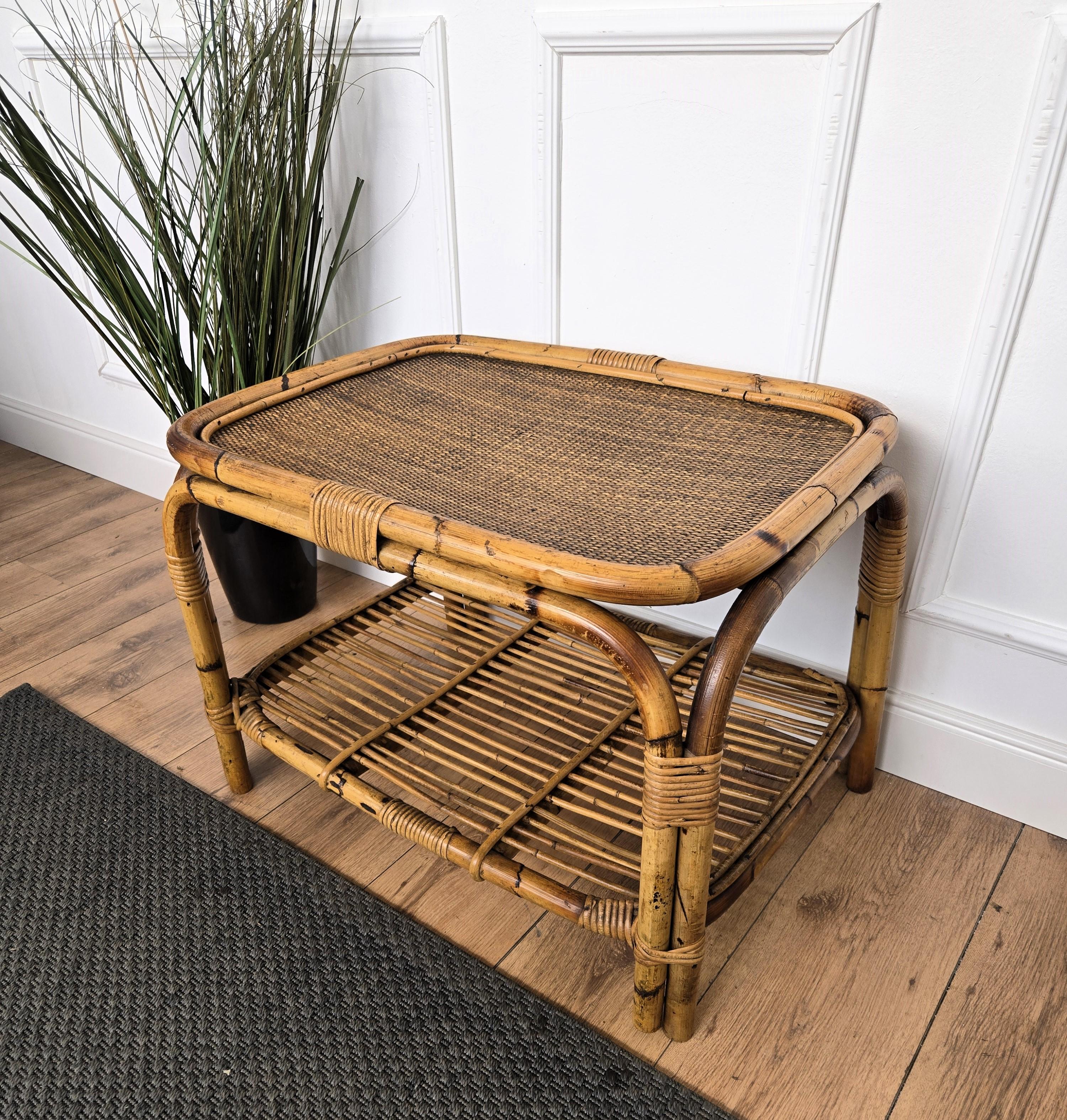 Italienischer Bambus-Rattan-Beistelltisch, Bohemian French Riviera, 1960er Jahre im Angebot 1