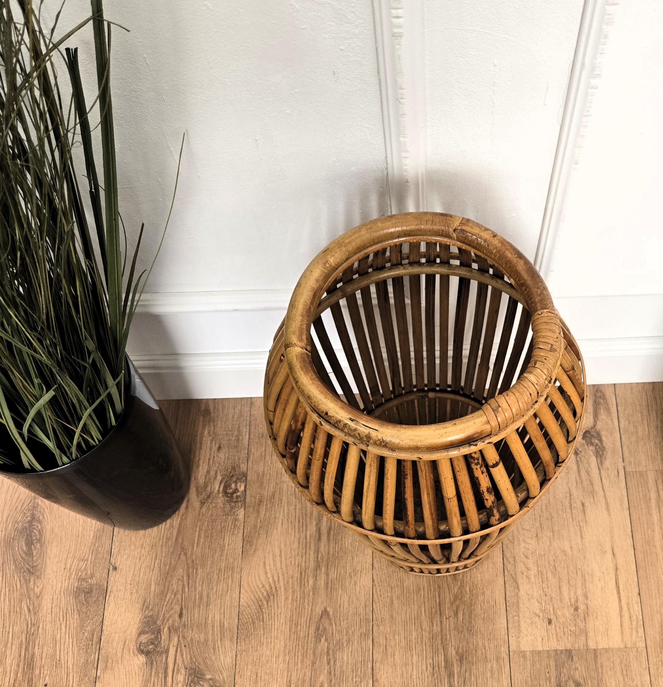 20th Century 1960s, Italian Bamboo Rattan Bohemian French Riviera Umbrella Stand Rack For Sale