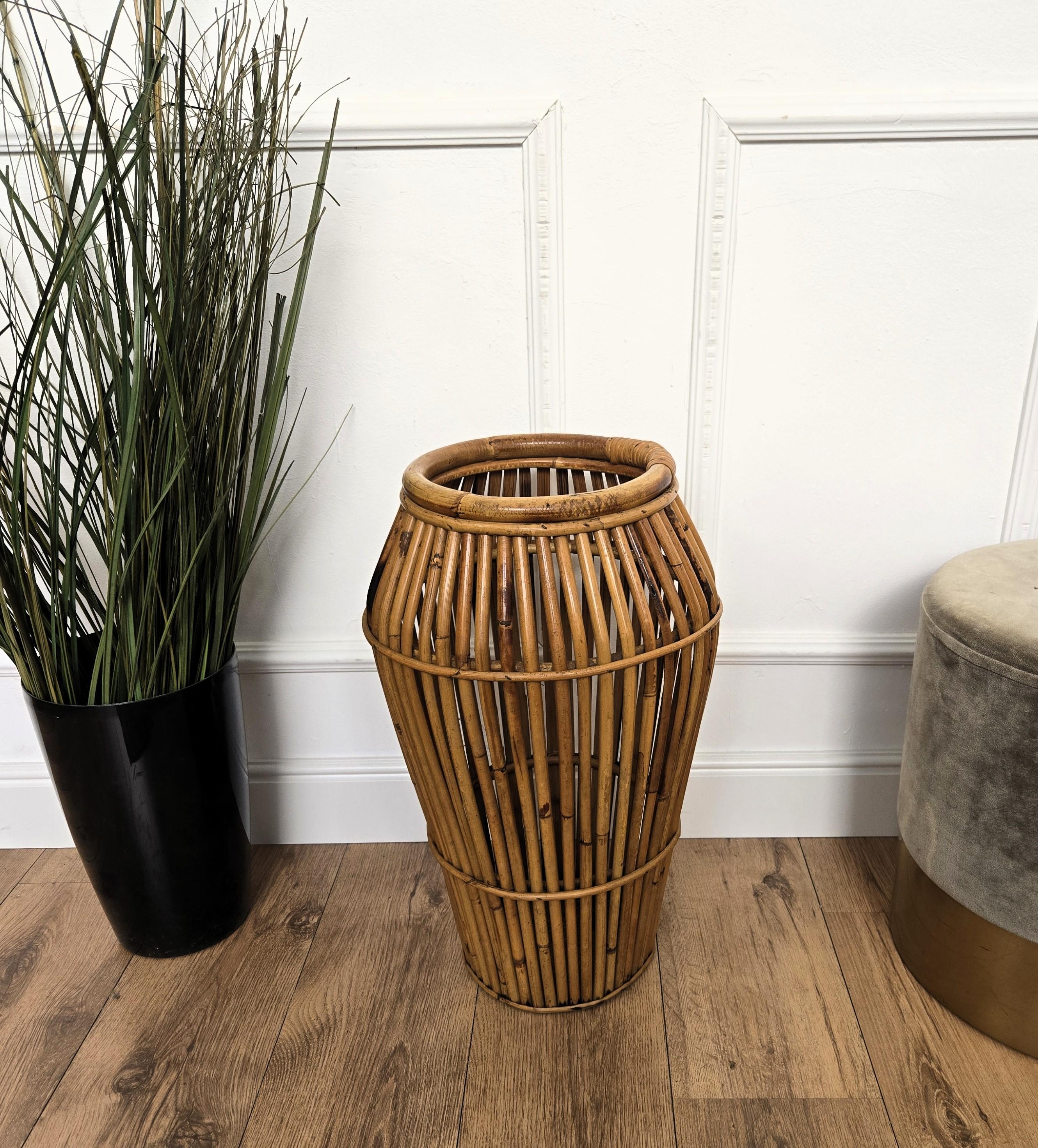 1960s, Italian Bamboo Rattan Bohemian French Riviera Umbrella Stand Rack For Sale 1