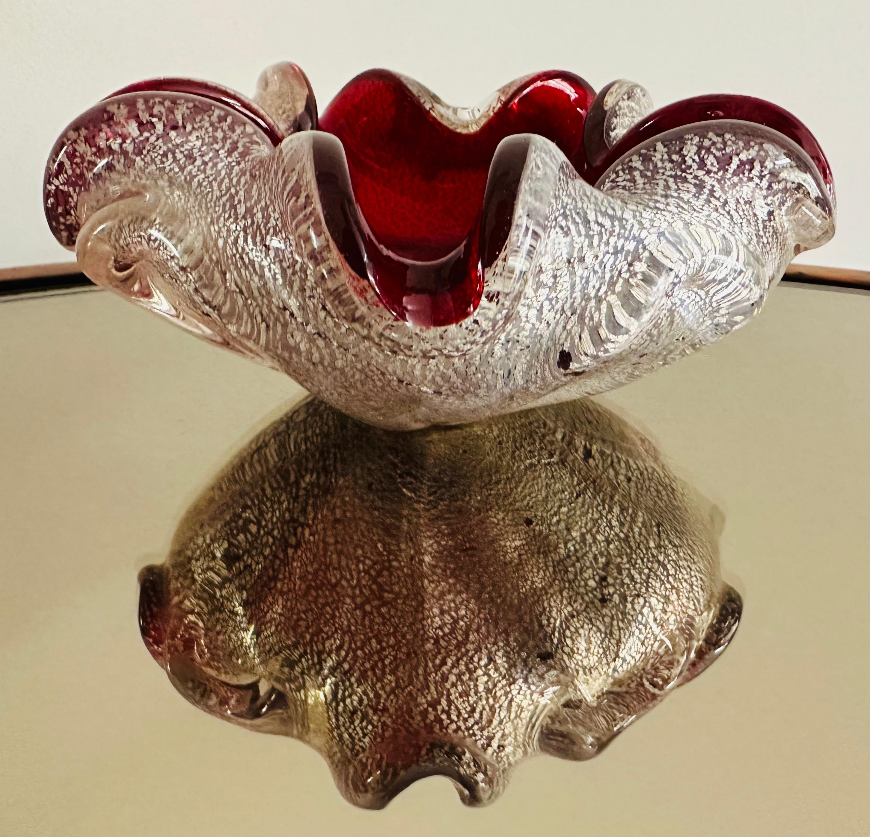 20th Century 1960s Italian Barovier & Taso Murano Glass Ruby Red & Silver Inclusions Bowl For Sale