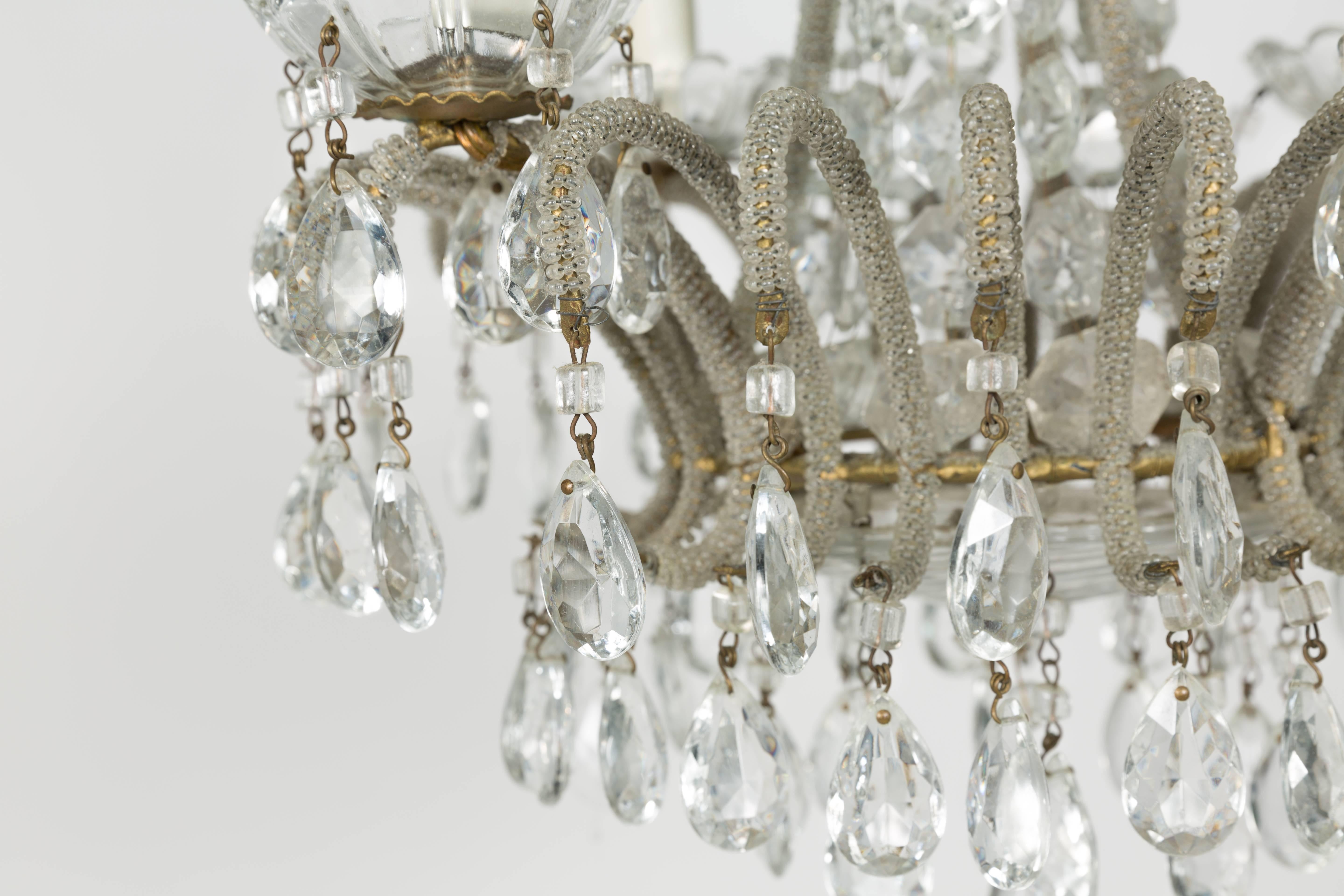 1960s Italian Beaded Chandelier In Good Condition For Sale In Tarrytown, NY