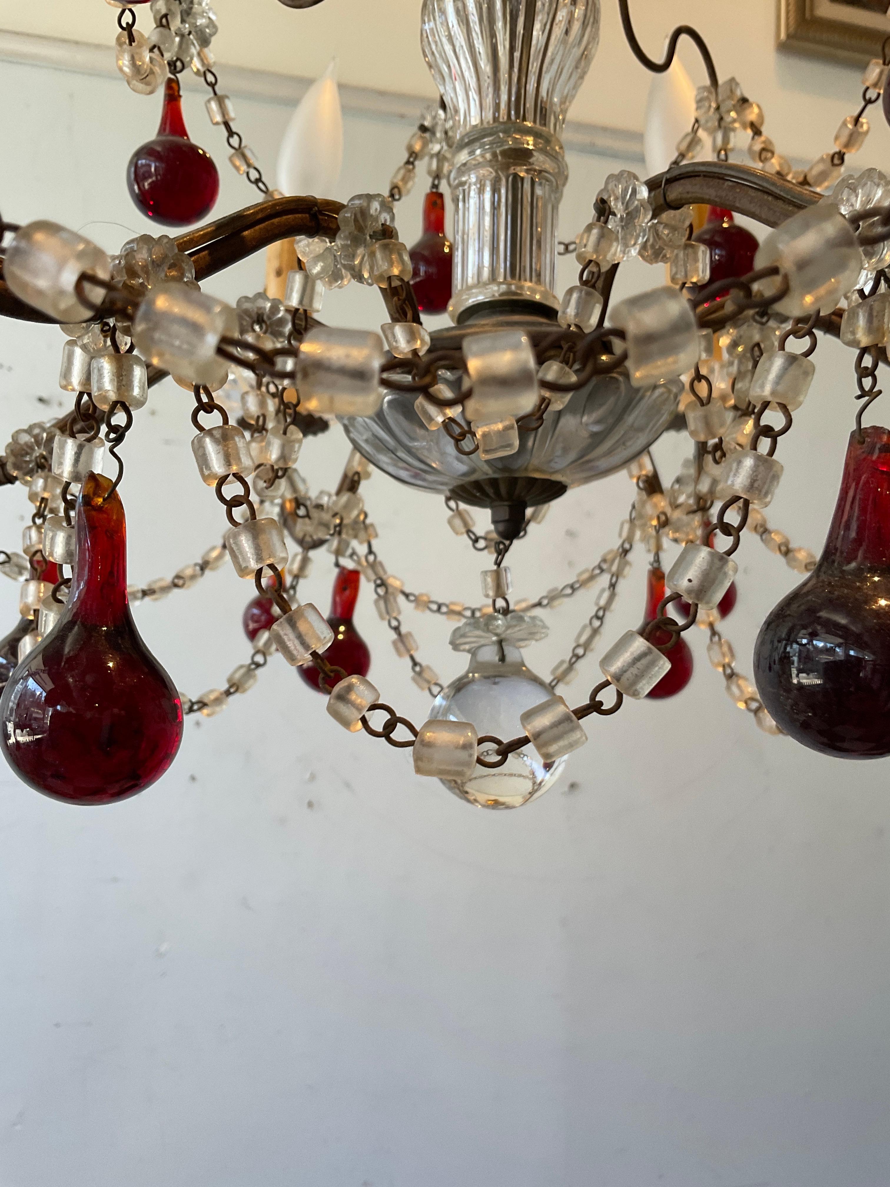 Lampadario italiano anni '60 con perline e gocce d'ambra in vendita 2