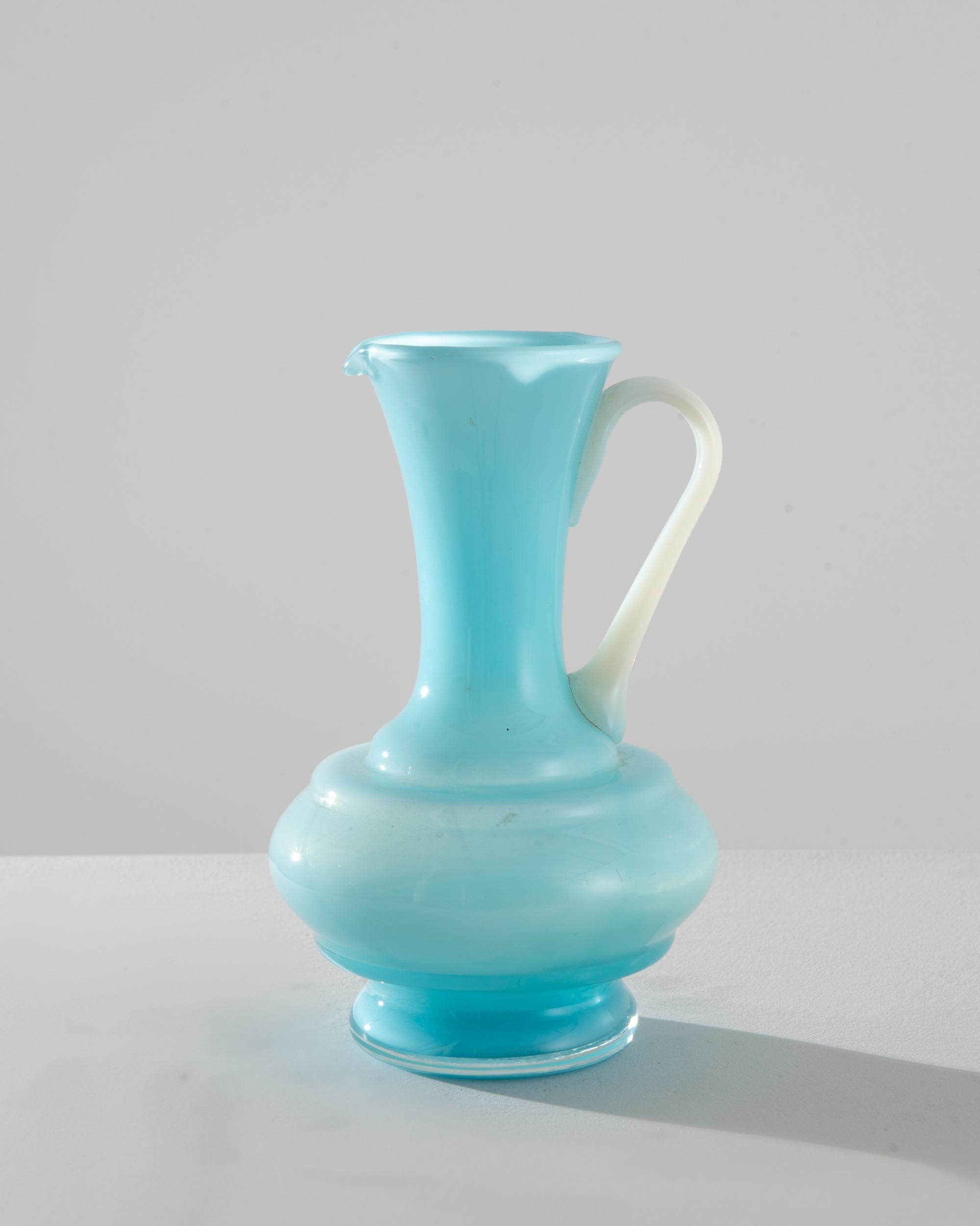 1960s Italian Blue Glass Jug In Good Condition For Sale In High Point, NC